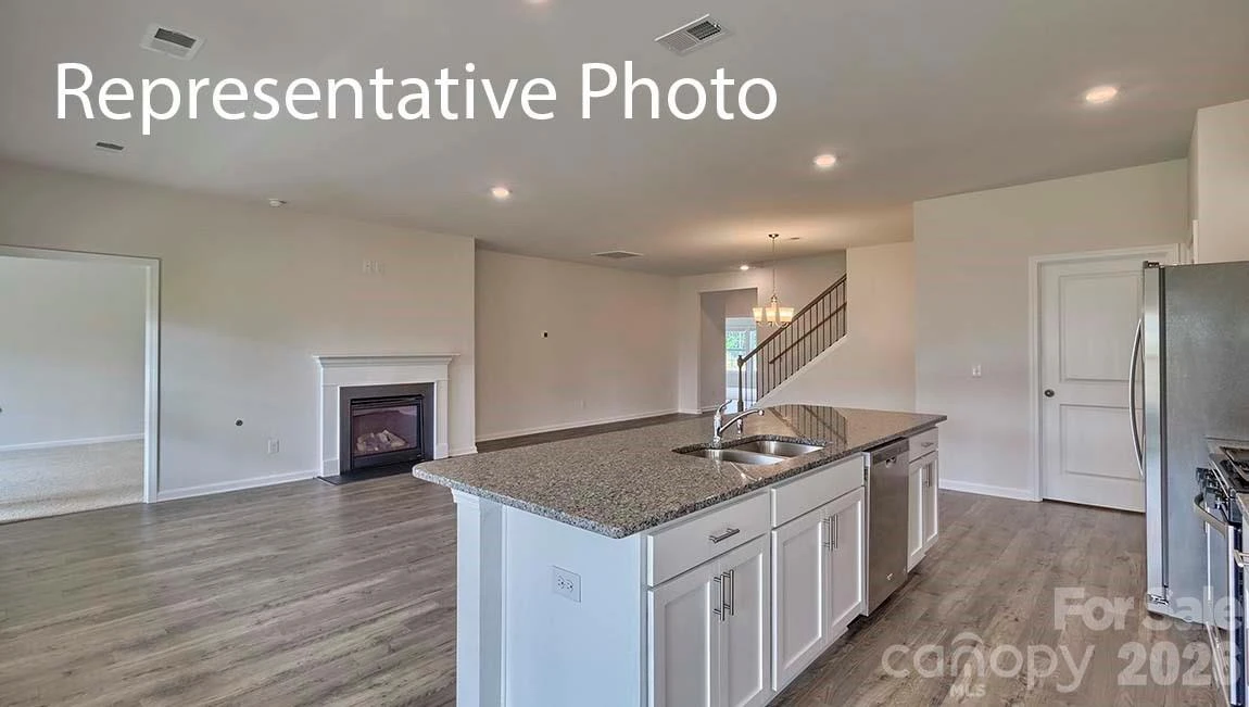528 Blackpool Court - Photo 8