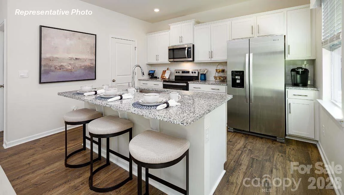 549 Blackpool Court - Photo 4