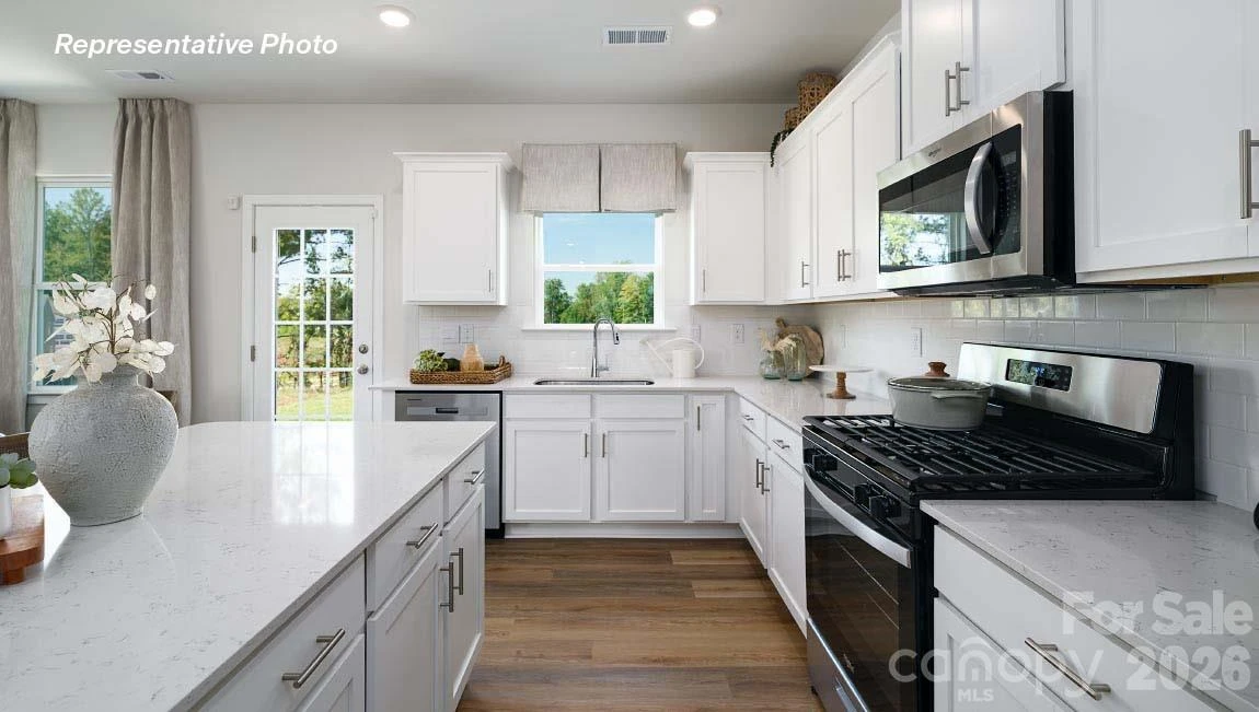 537 Blackpool Court - Photo 21
