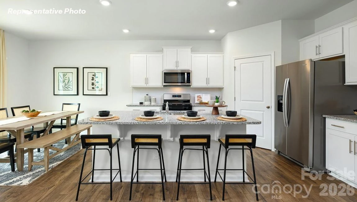 529 Blackpool Court - Photo 6