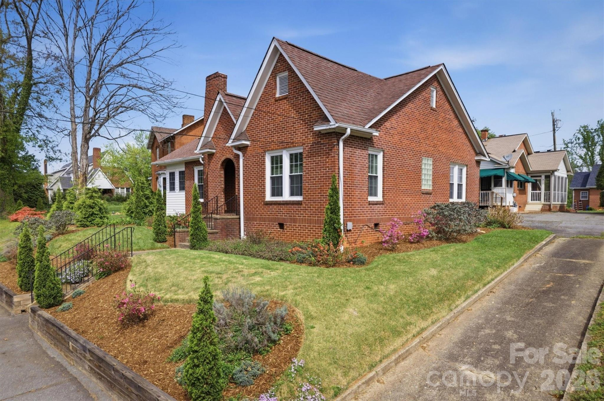 406 Green Street - Photo 3