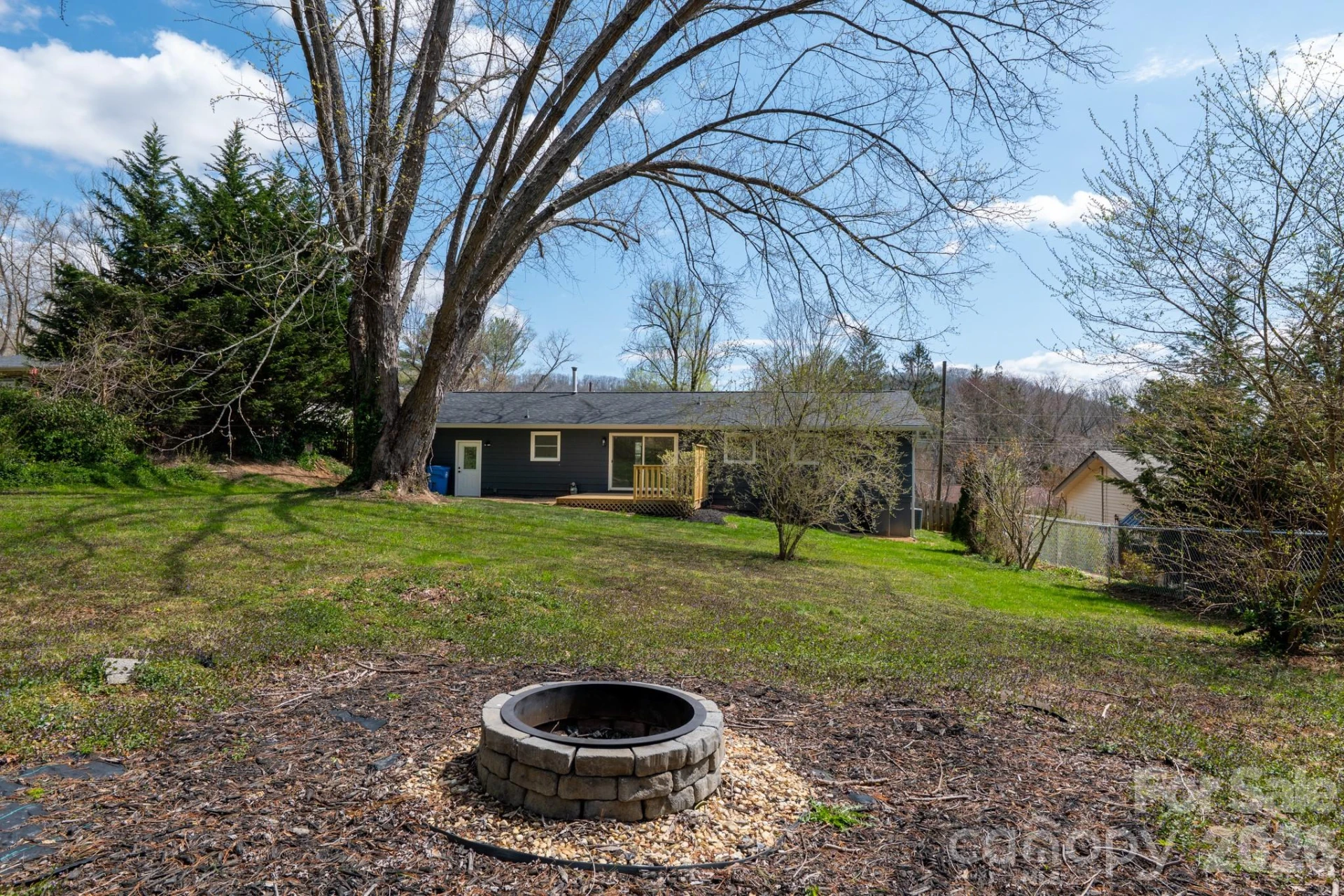 8 Hillview Road - Photo 11