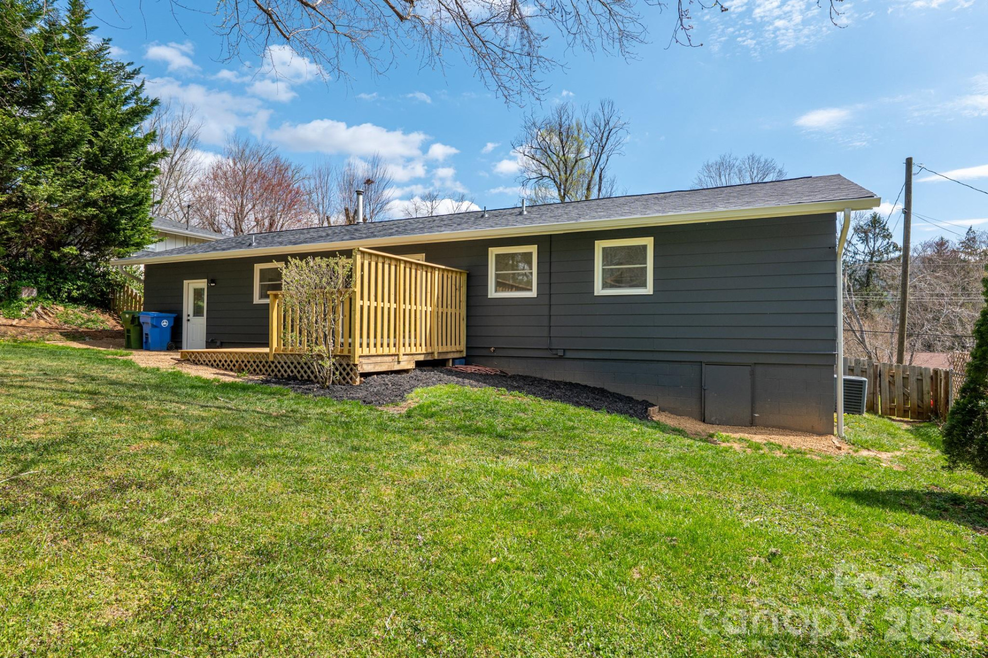 8 Hillview Road - Photo 8