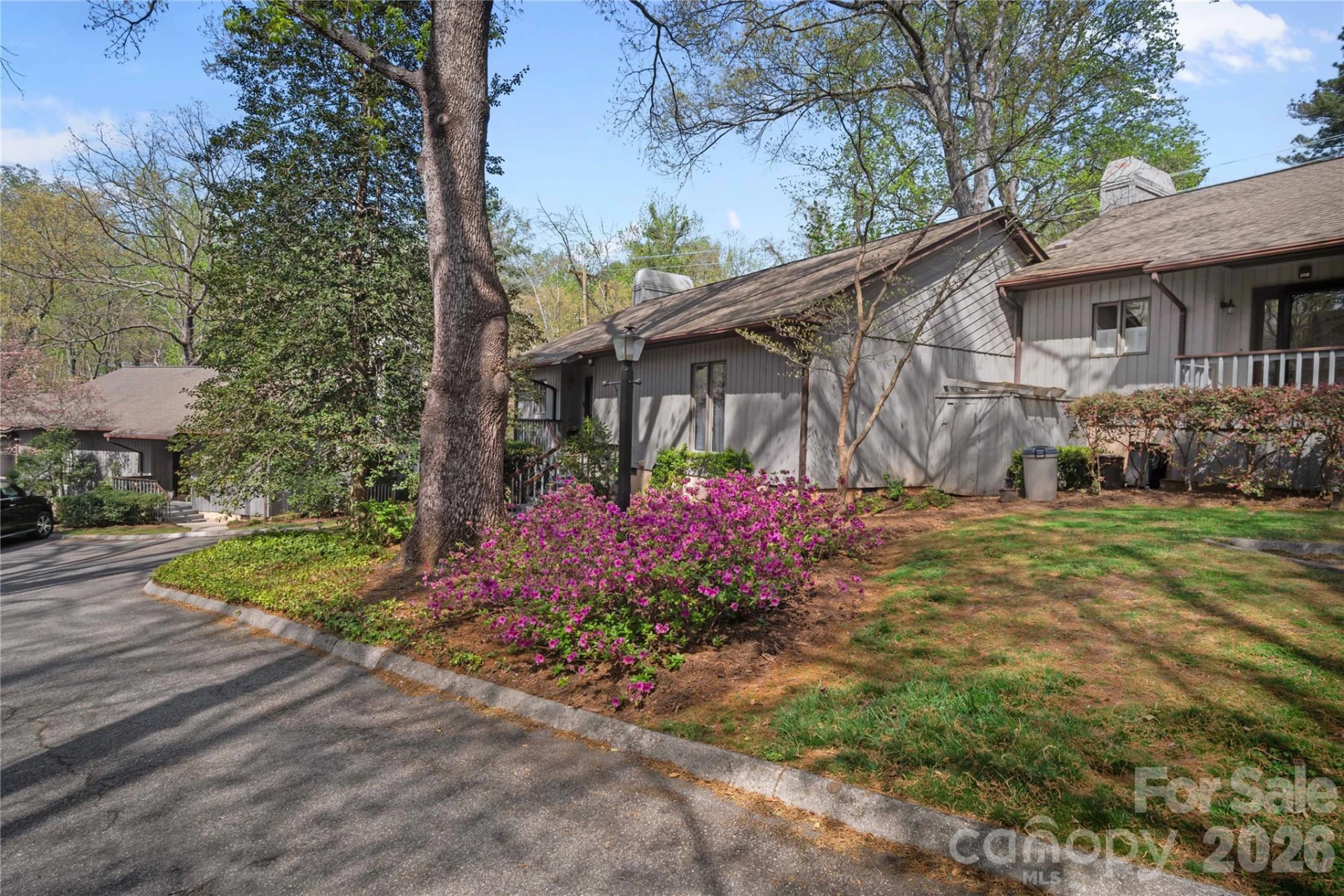 335 Melrose Avenue #103 - Photo 2