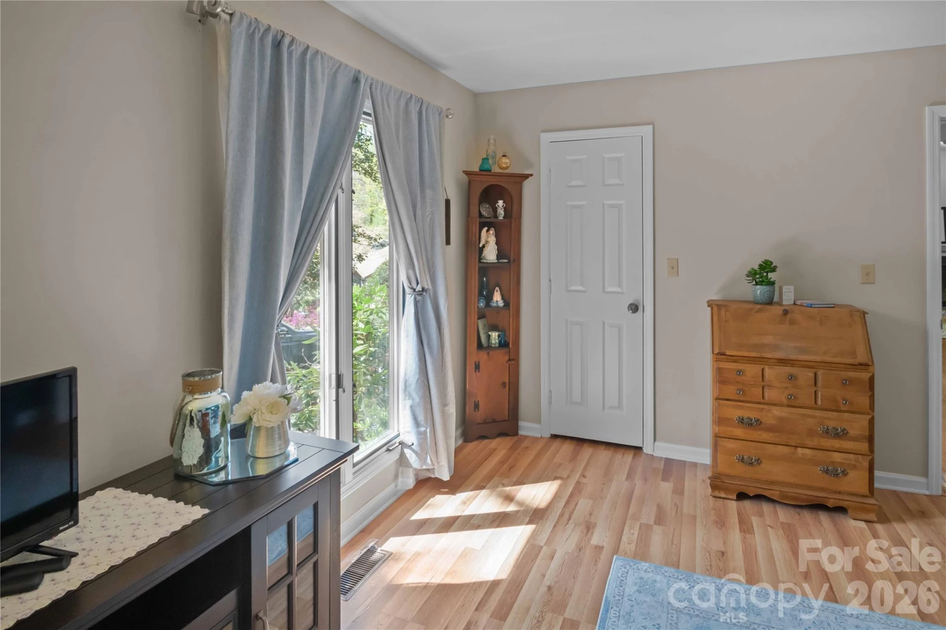 335 Melrose Avenue #103 - Photo 18