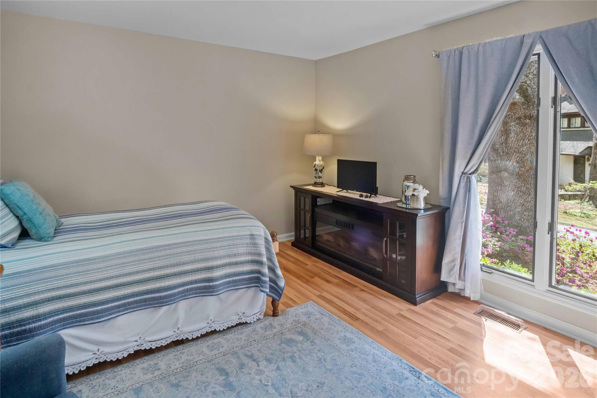 335 Melrose Avenue #103 - Photo 20