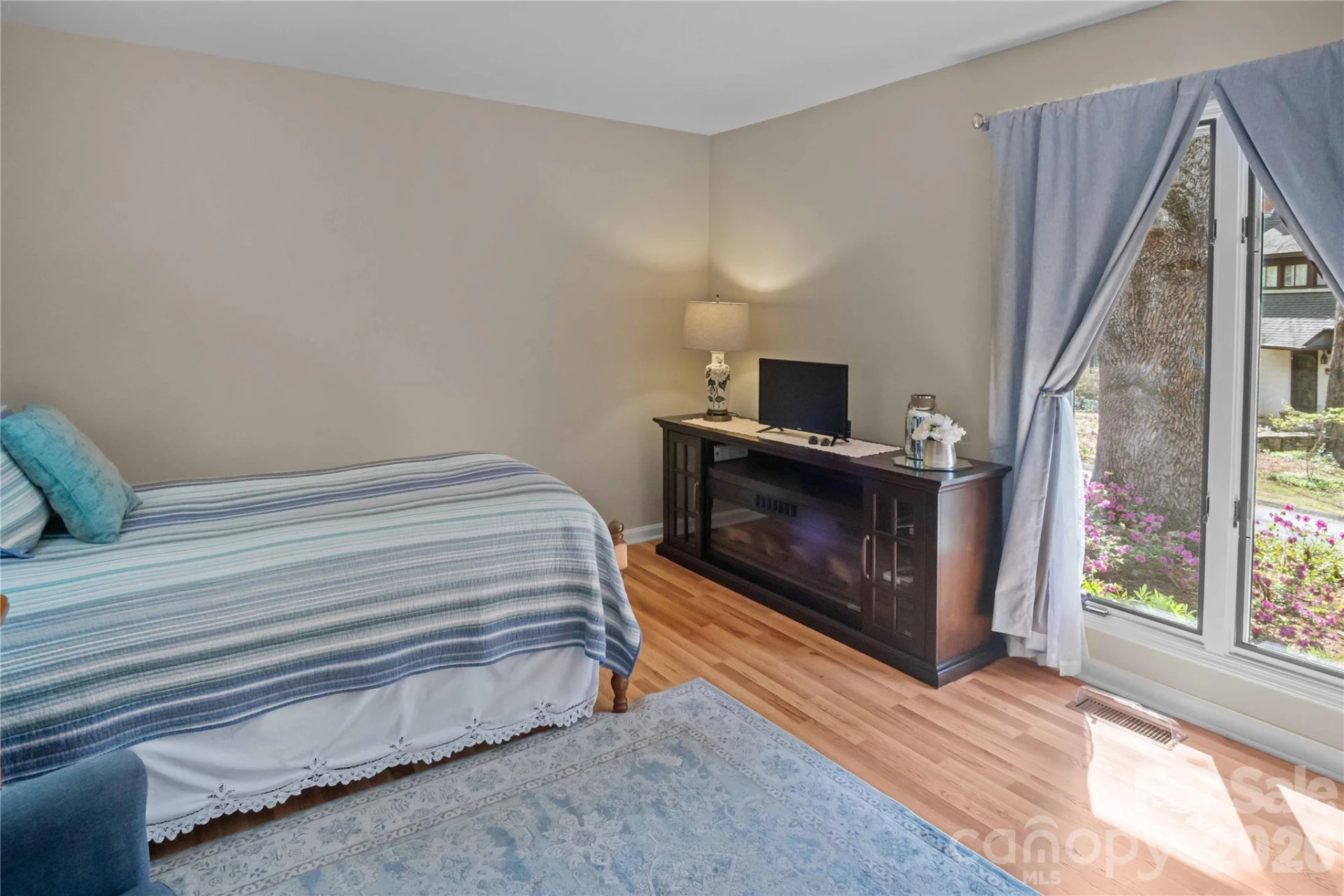 335 Melrose Avenue #103 - Photo 20