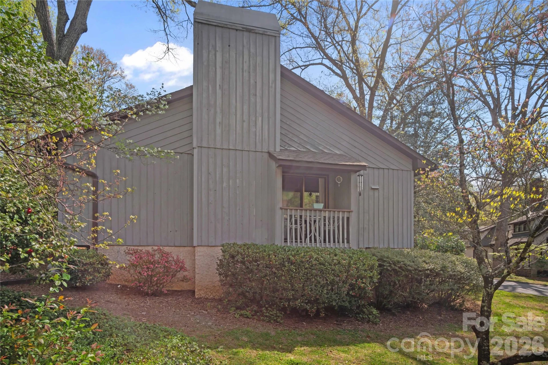 335 Melrose Avenue #103 - Photo 6