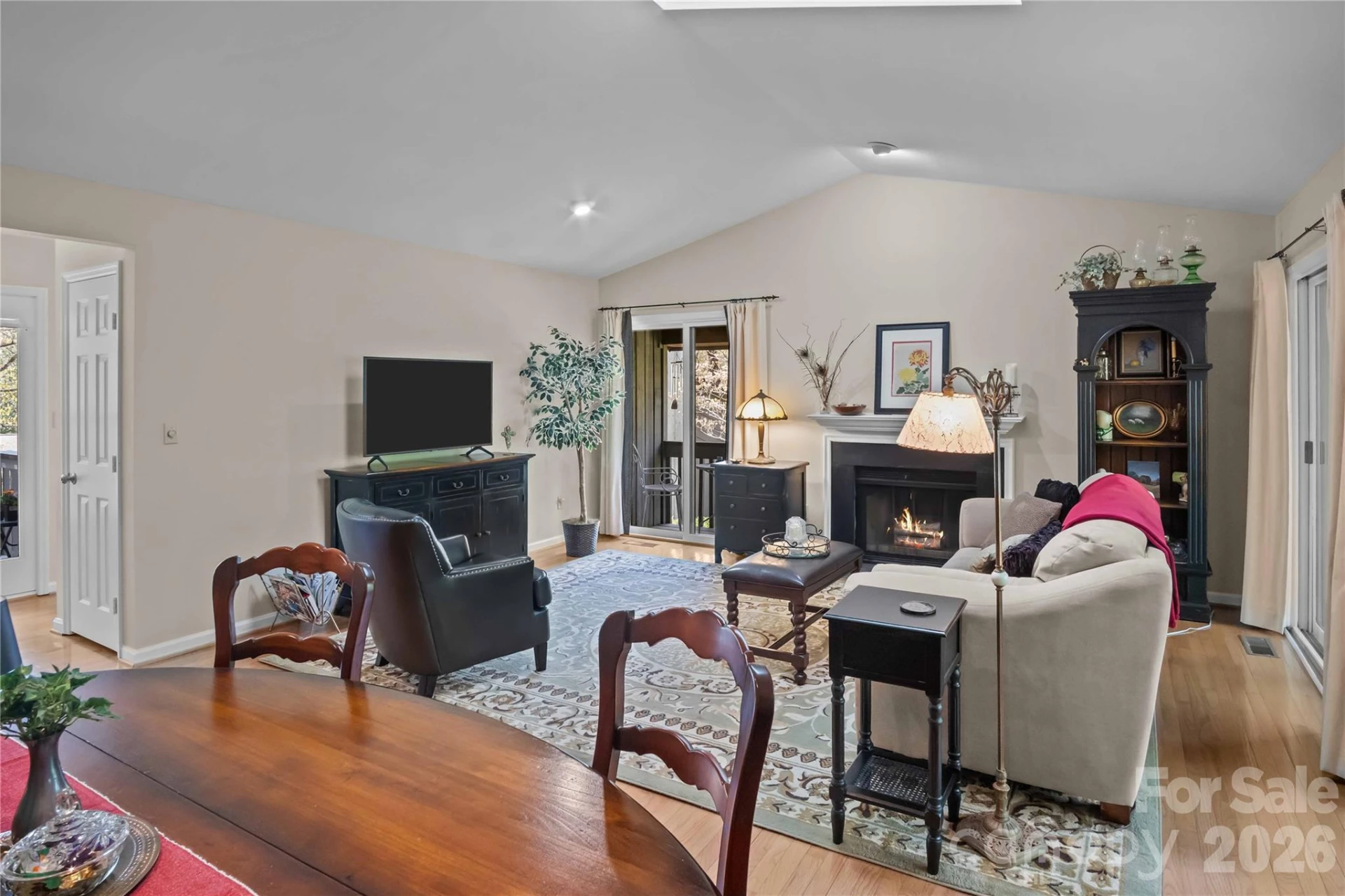 335 Melrose Avenue #103 - Photo 9