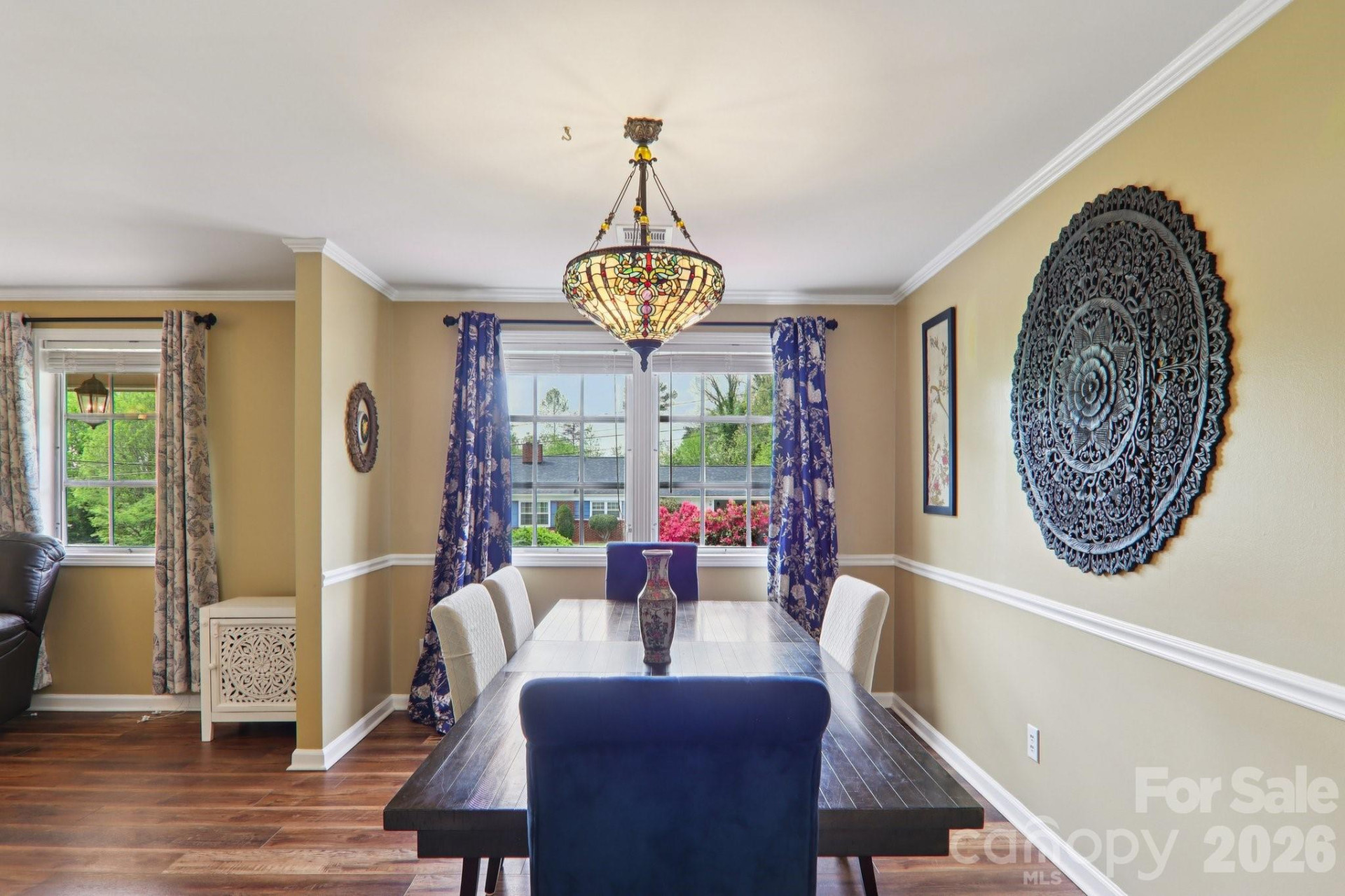 221 Huntley Street - Photo 18