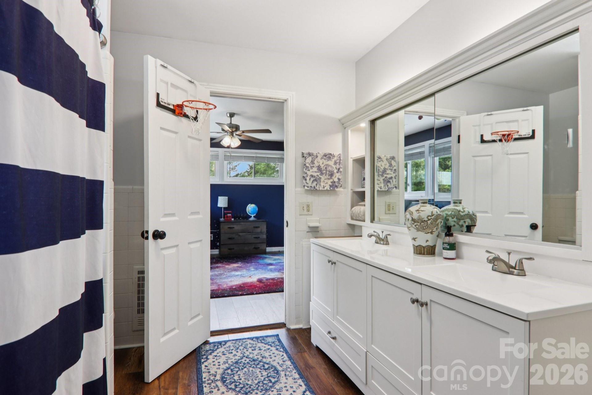 221 Huntley Street - Photo 29