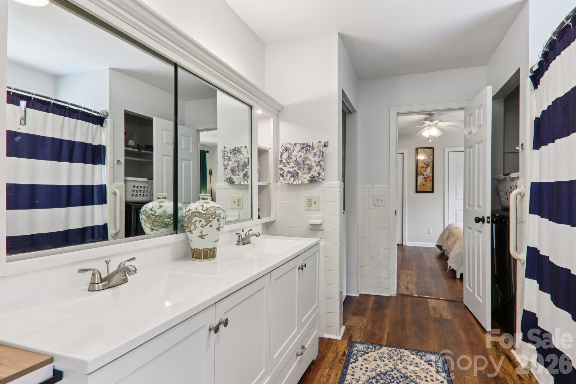 221 Huntley Street - Photo 30