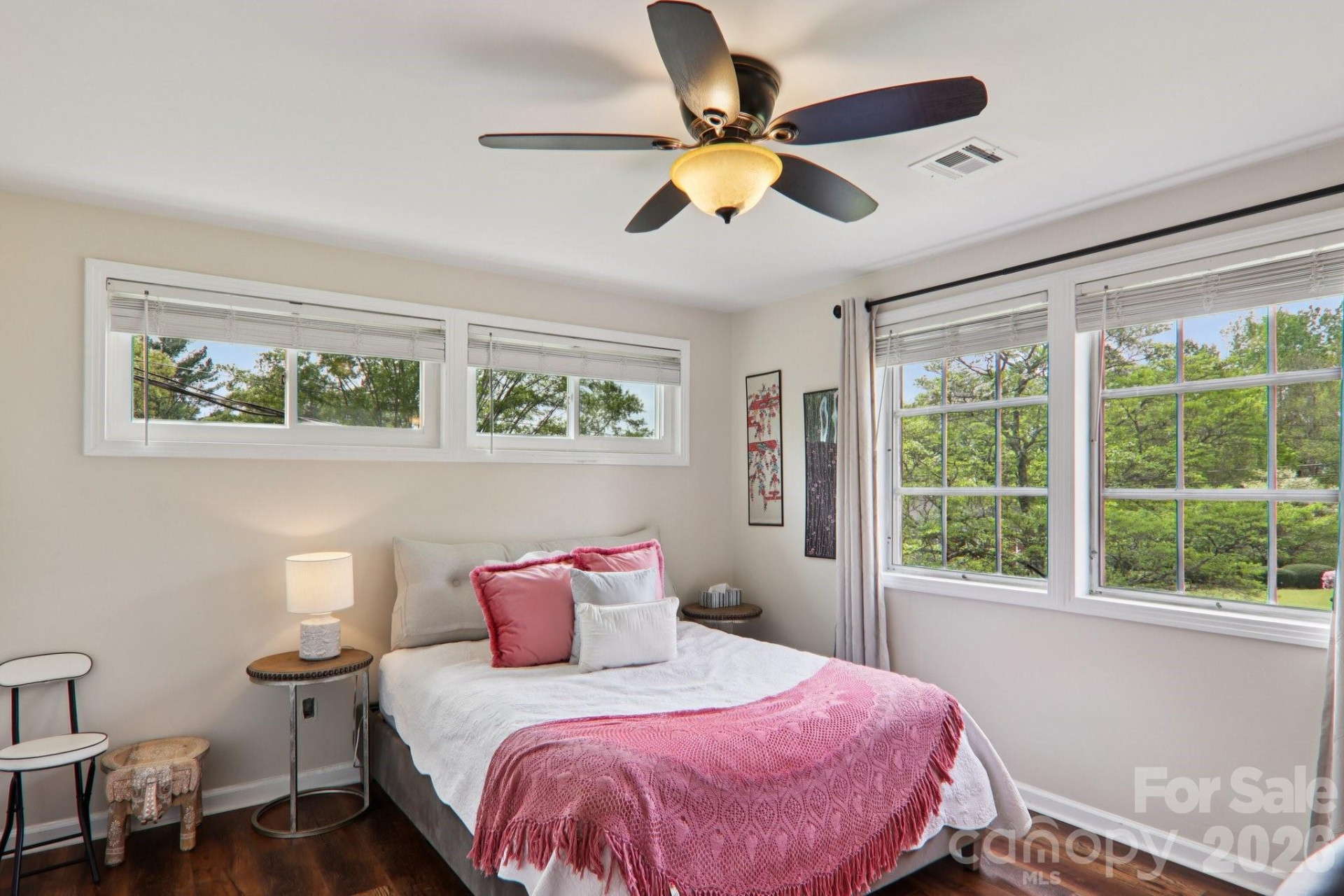 221 Huntley Street - Photo 33