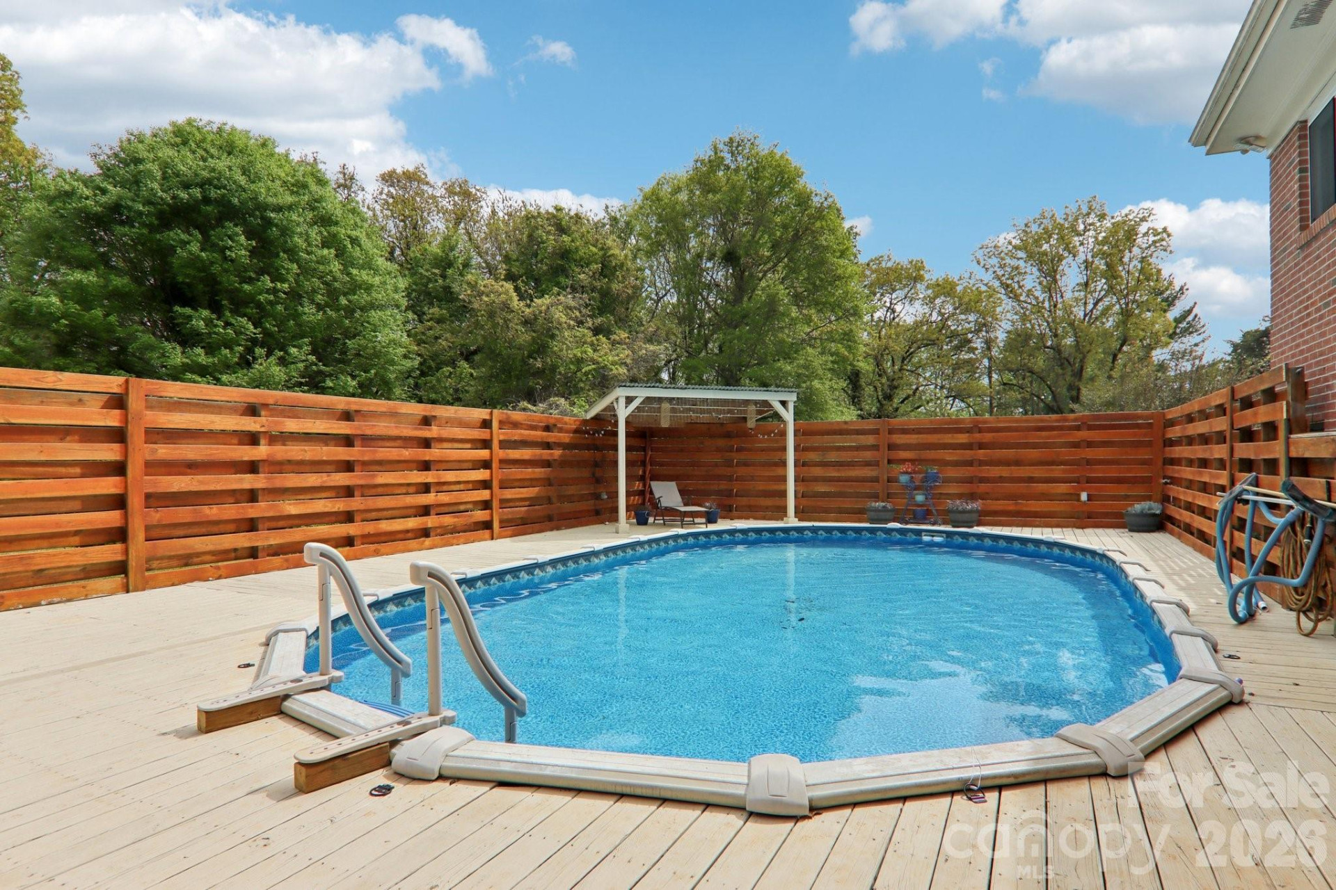 221 Huntley Street - Photo 43