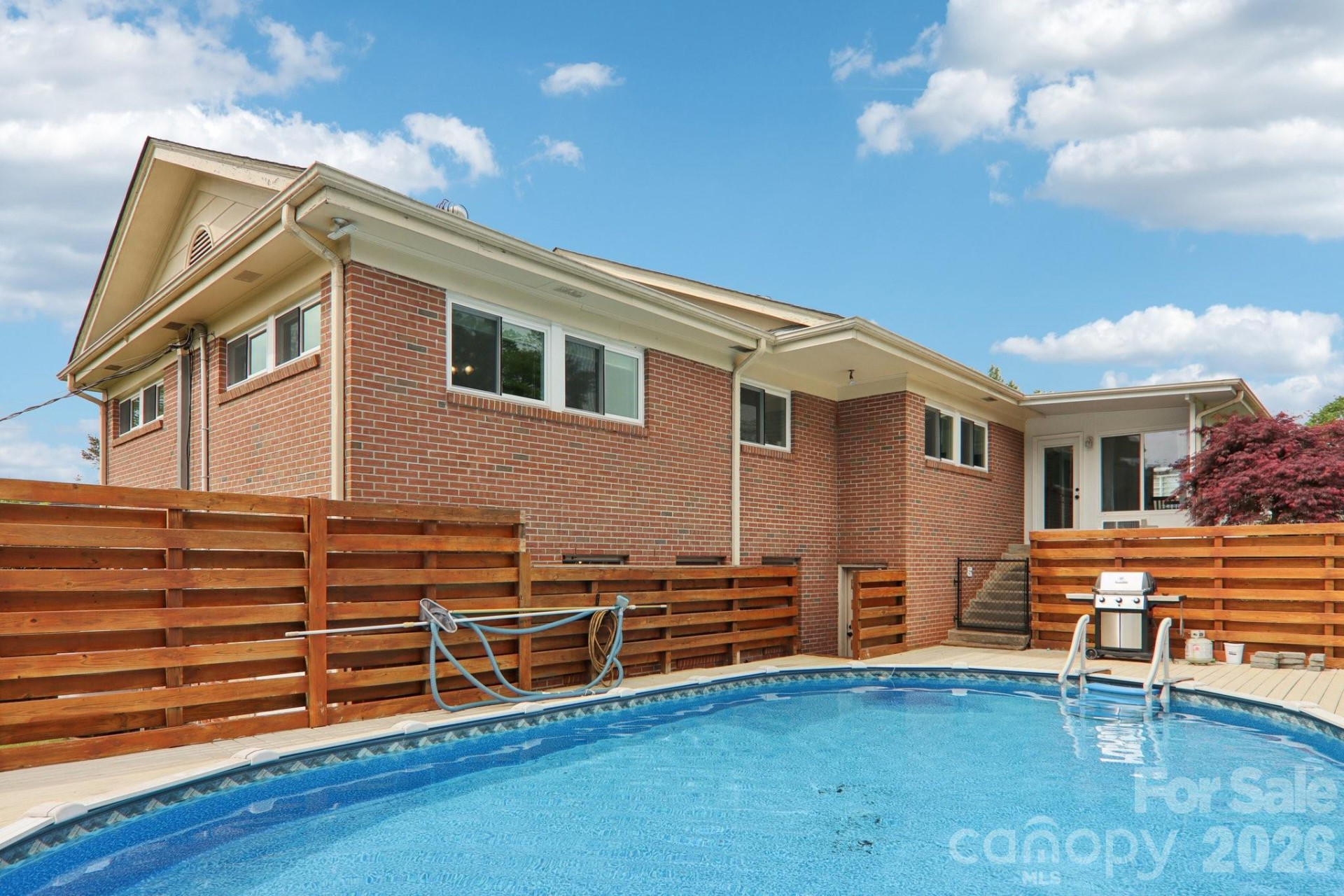 221 Huntley Street - Photo 44