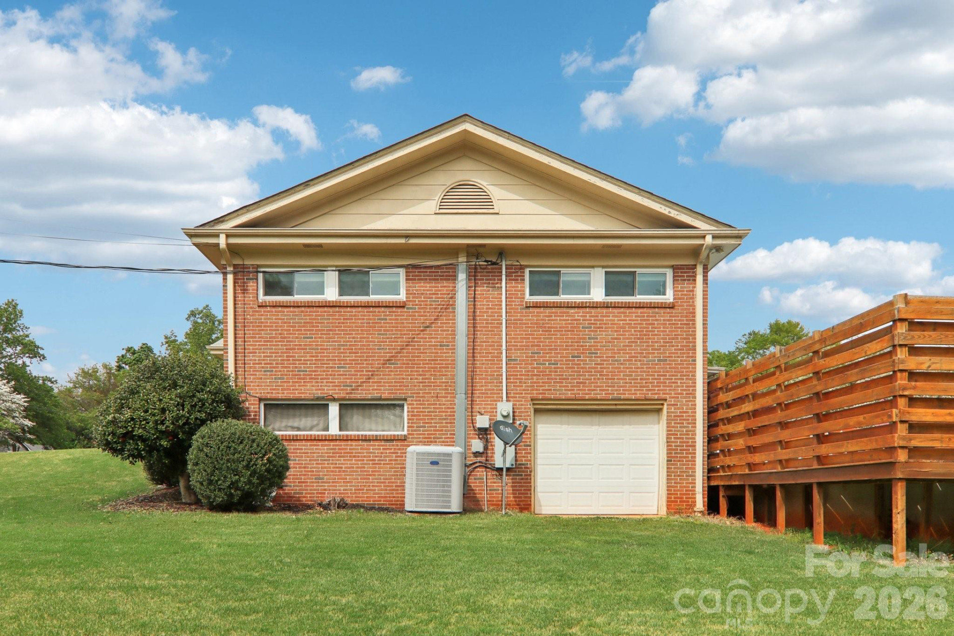 221 Huntley Street - Photo 46