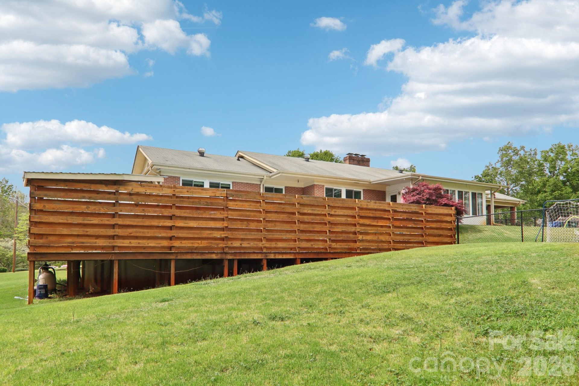 221 Huntley Street - Photo 47