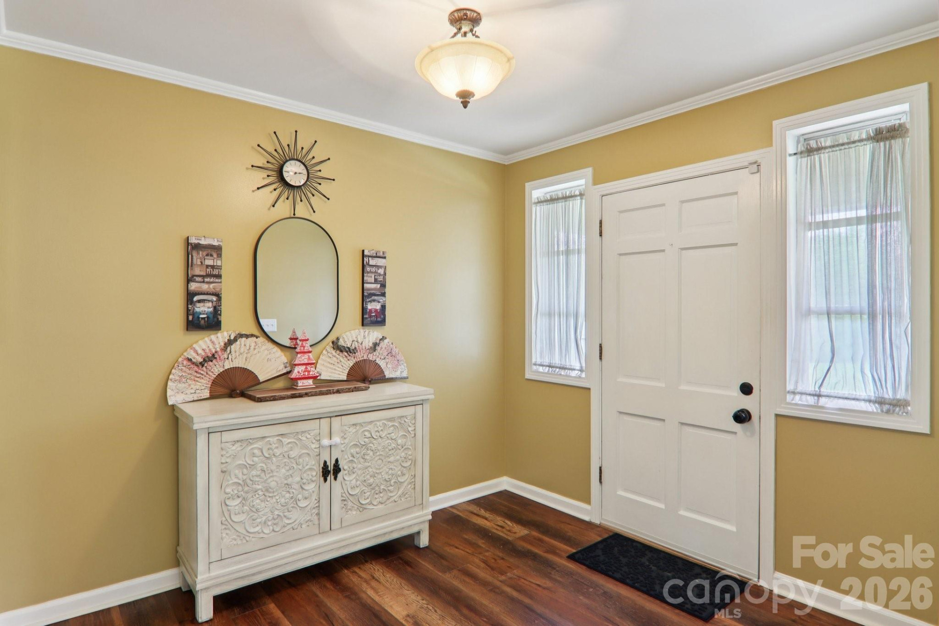 221 Huntley Street - Photo 6