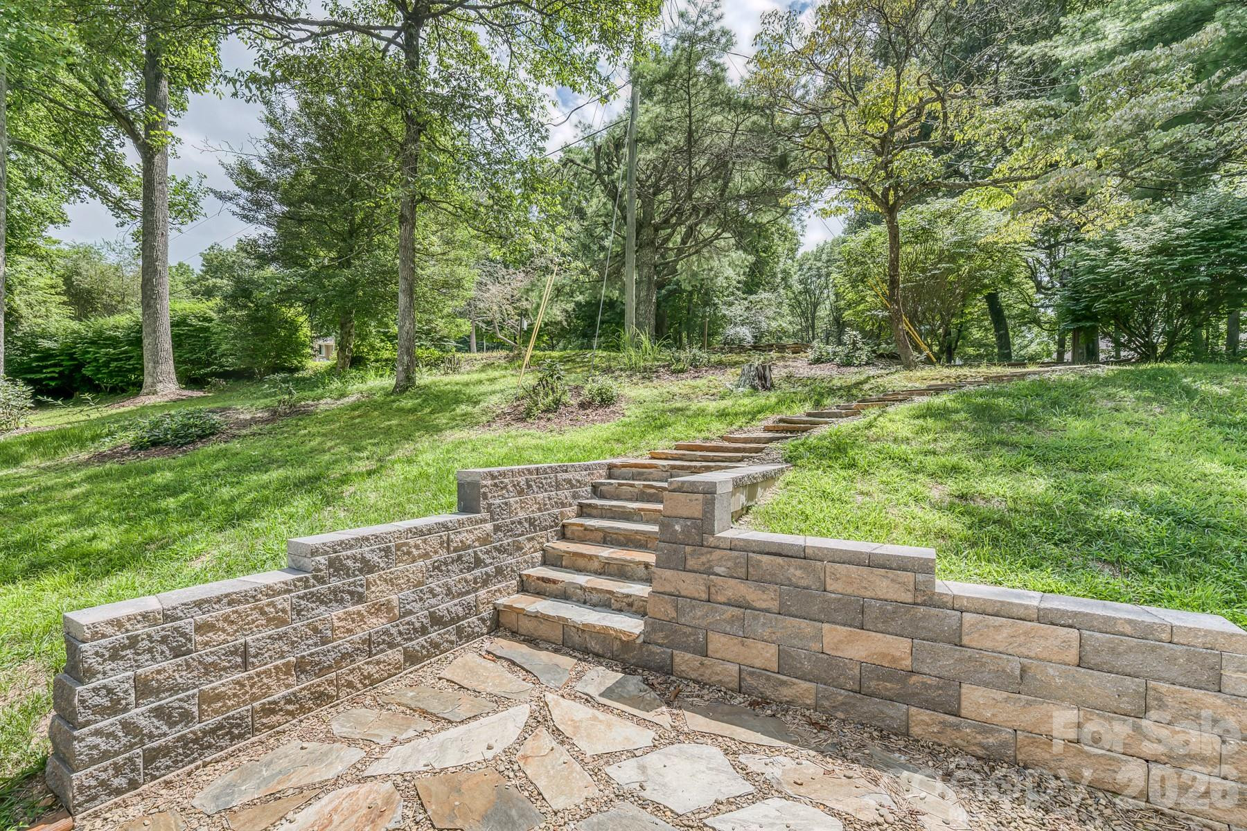 294 Martha Drive - Photo 4