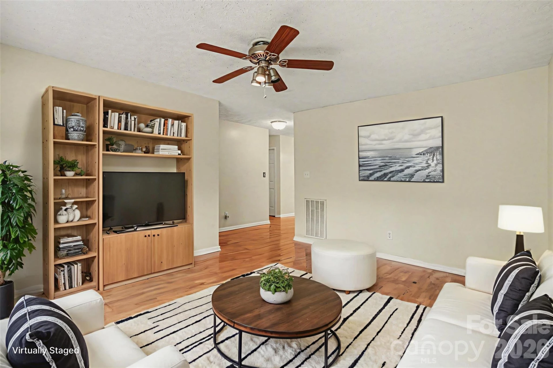 105 Chalice Court - Photo 2