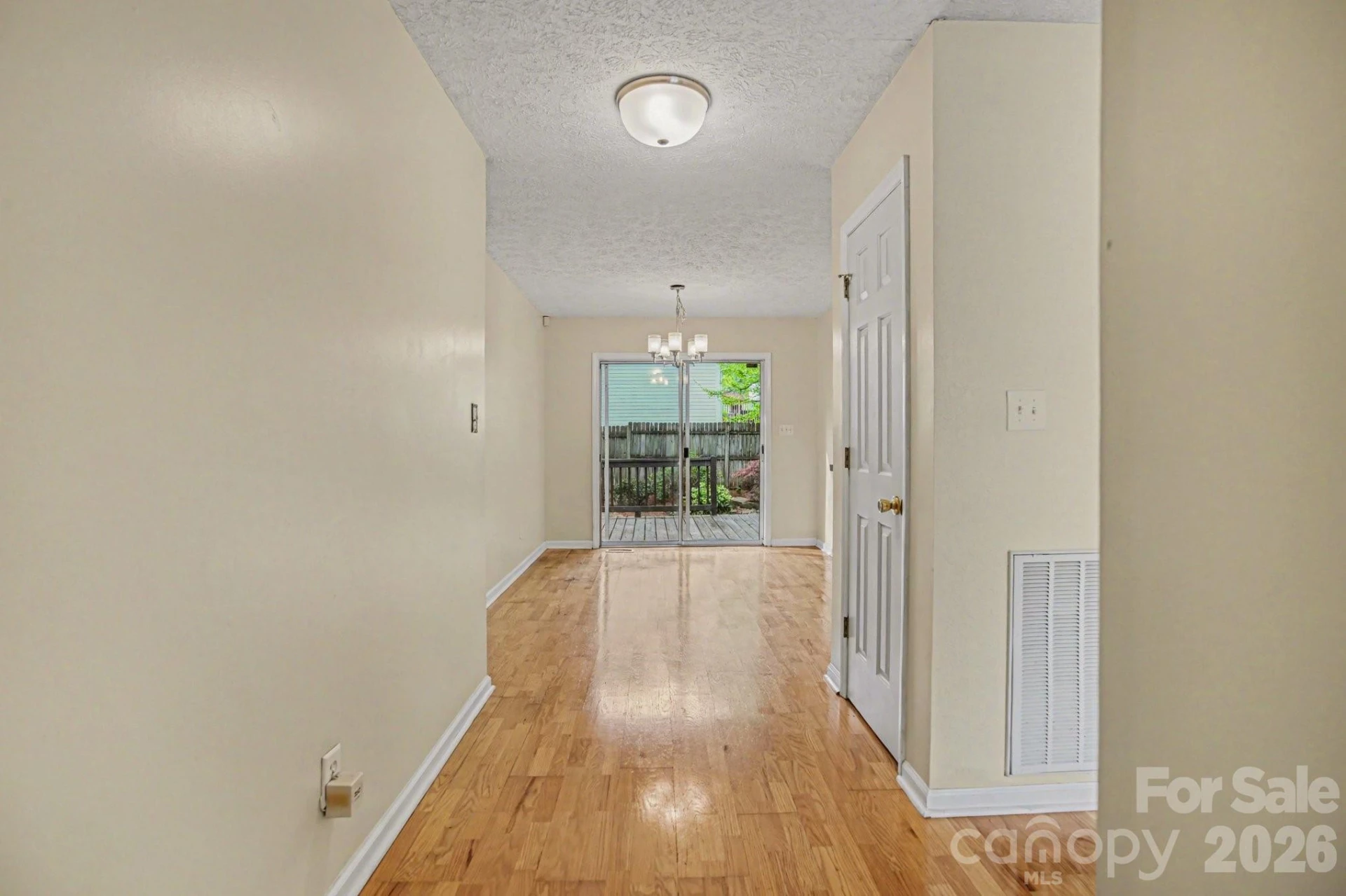 105 Chalice Court - Photo 11