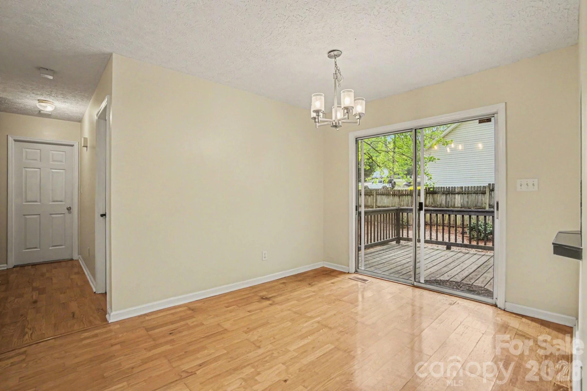 105 Chalice Court - Photo 13