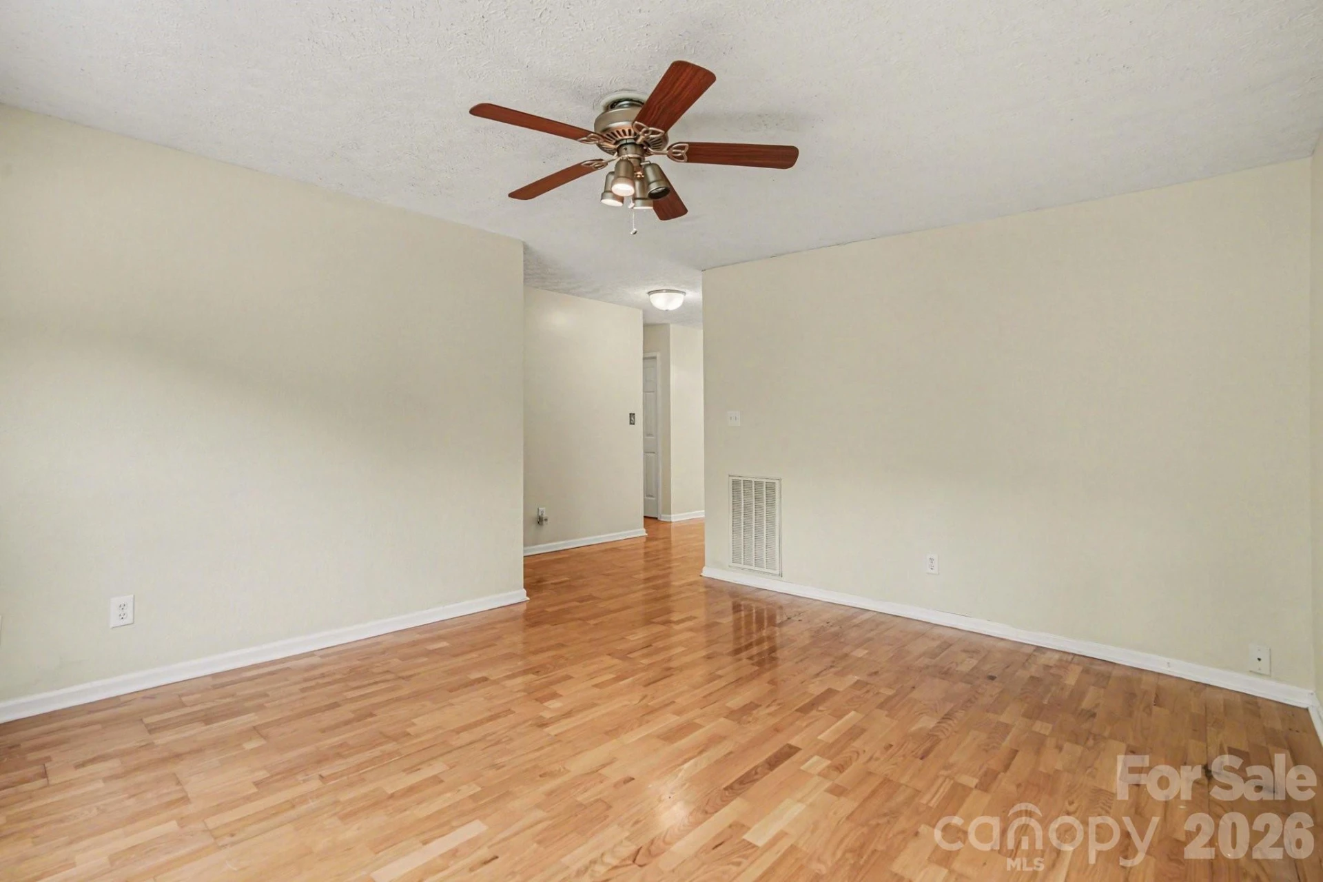 105 Chalice Court - Photo 8