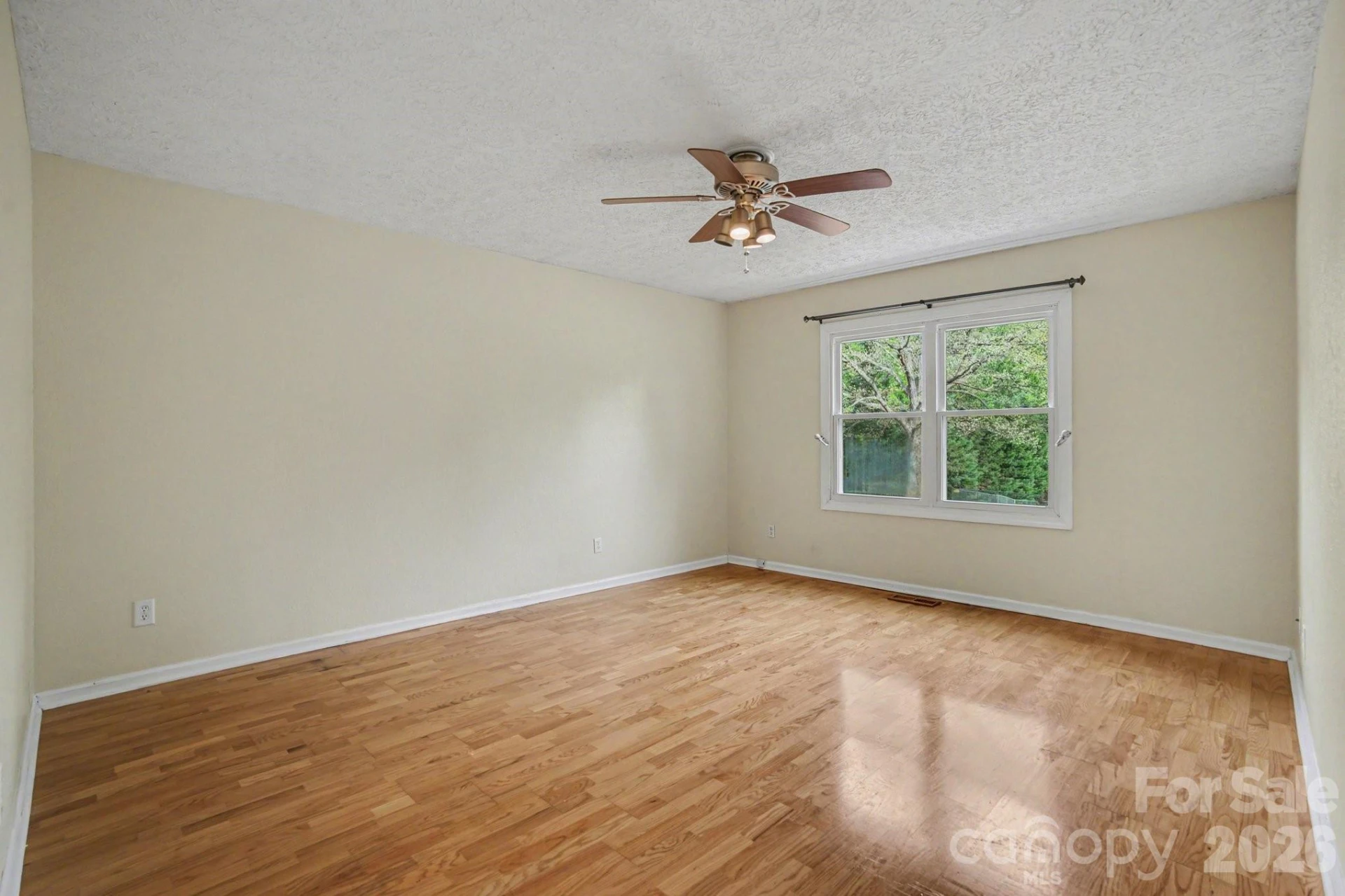 105 Chalice Court - Photo 10