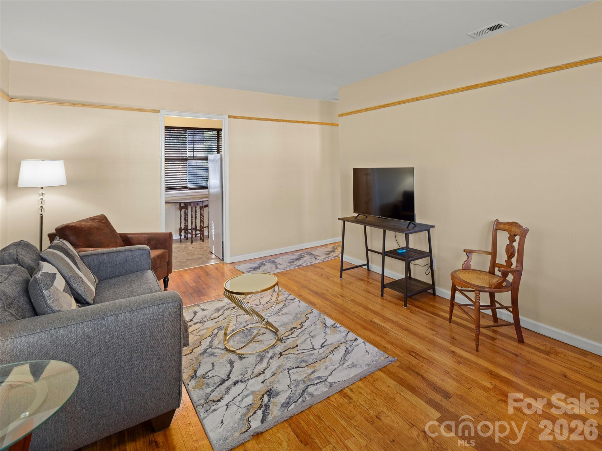 8 Units - 615 Biltmore Avenue - Photo 2