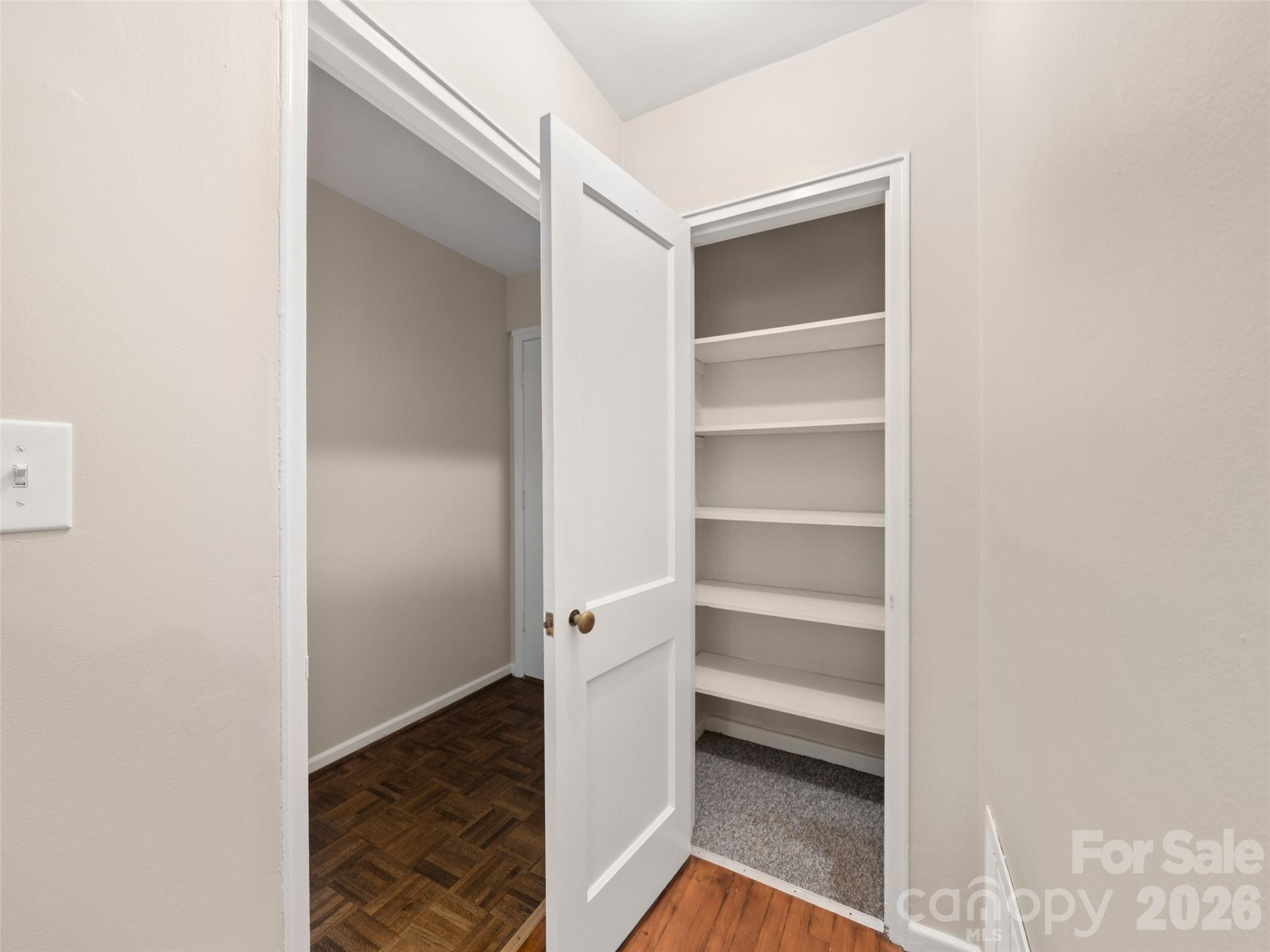 8 Units - 615 Biltmore Avenue - Photo 15