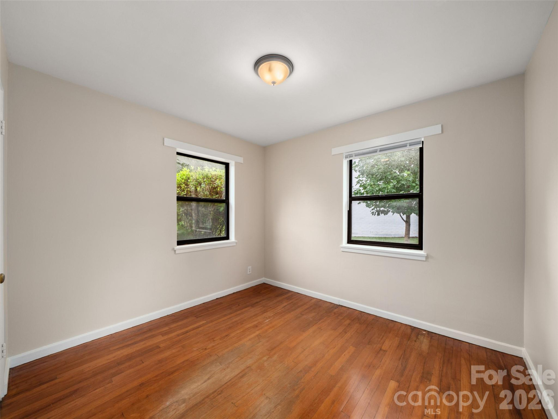 8 Units - 615 Biltmore Avenue - Photo 29