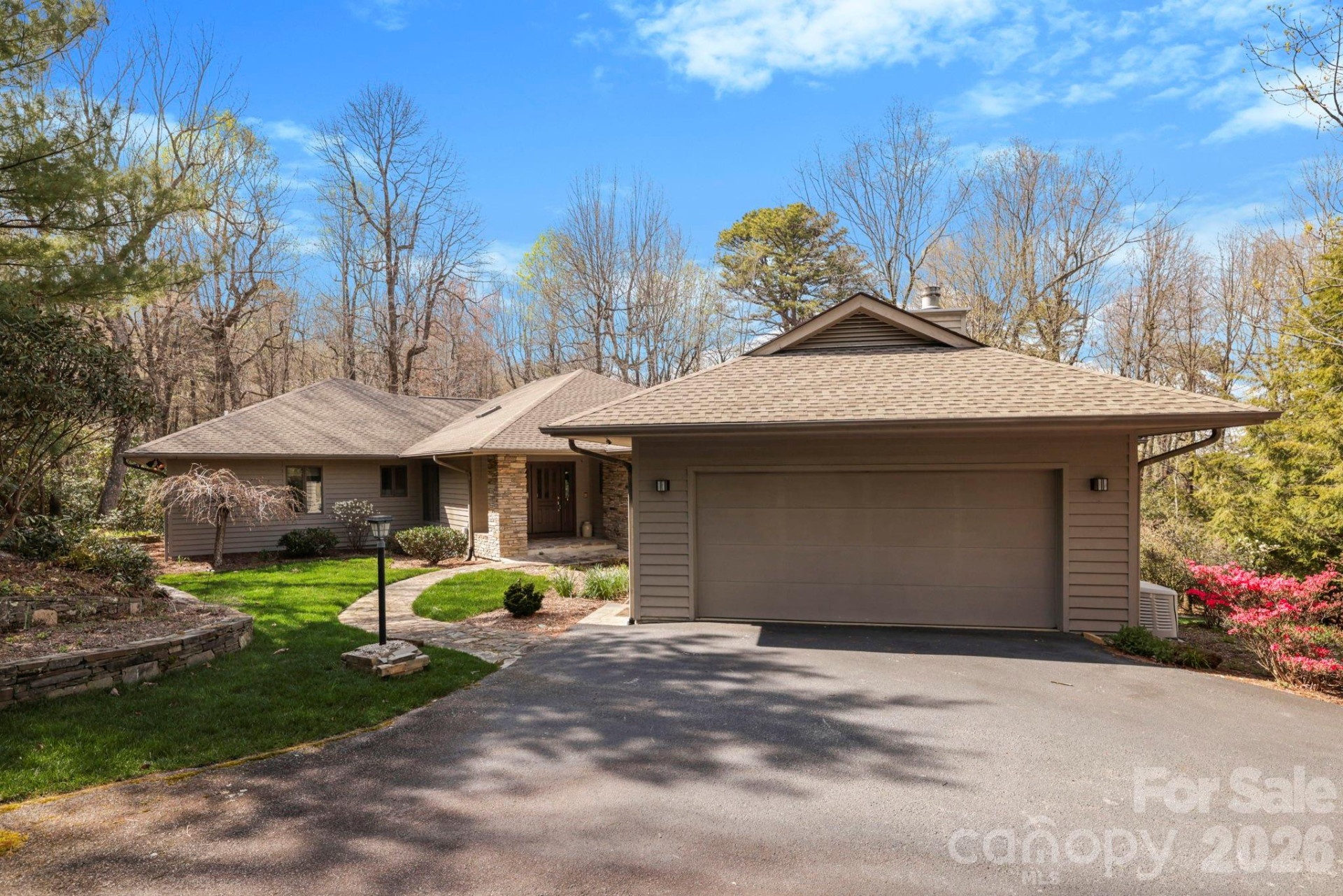 100 Elmridge Drive - Photo 2