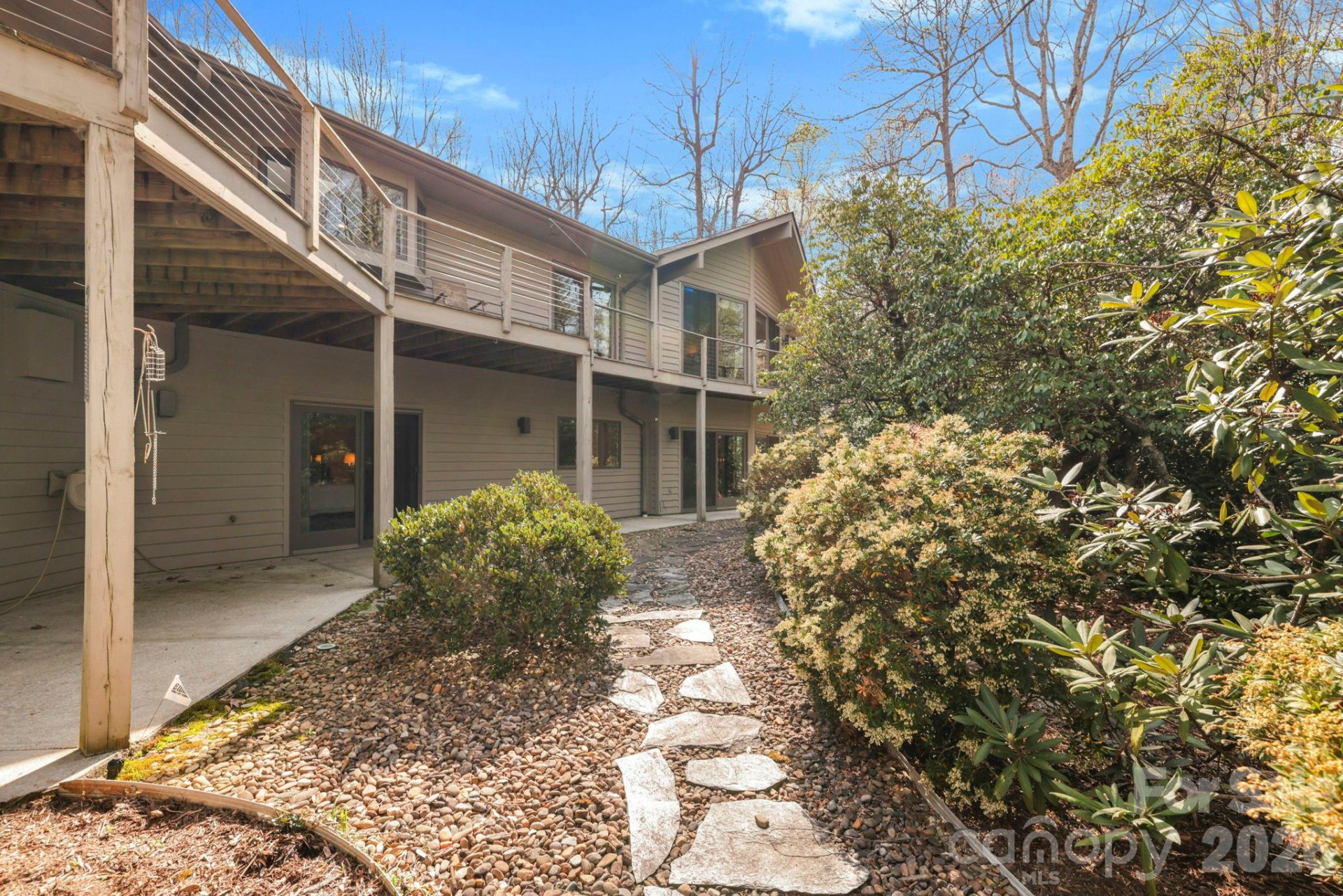 100 Elmridge Drive - Photo 4