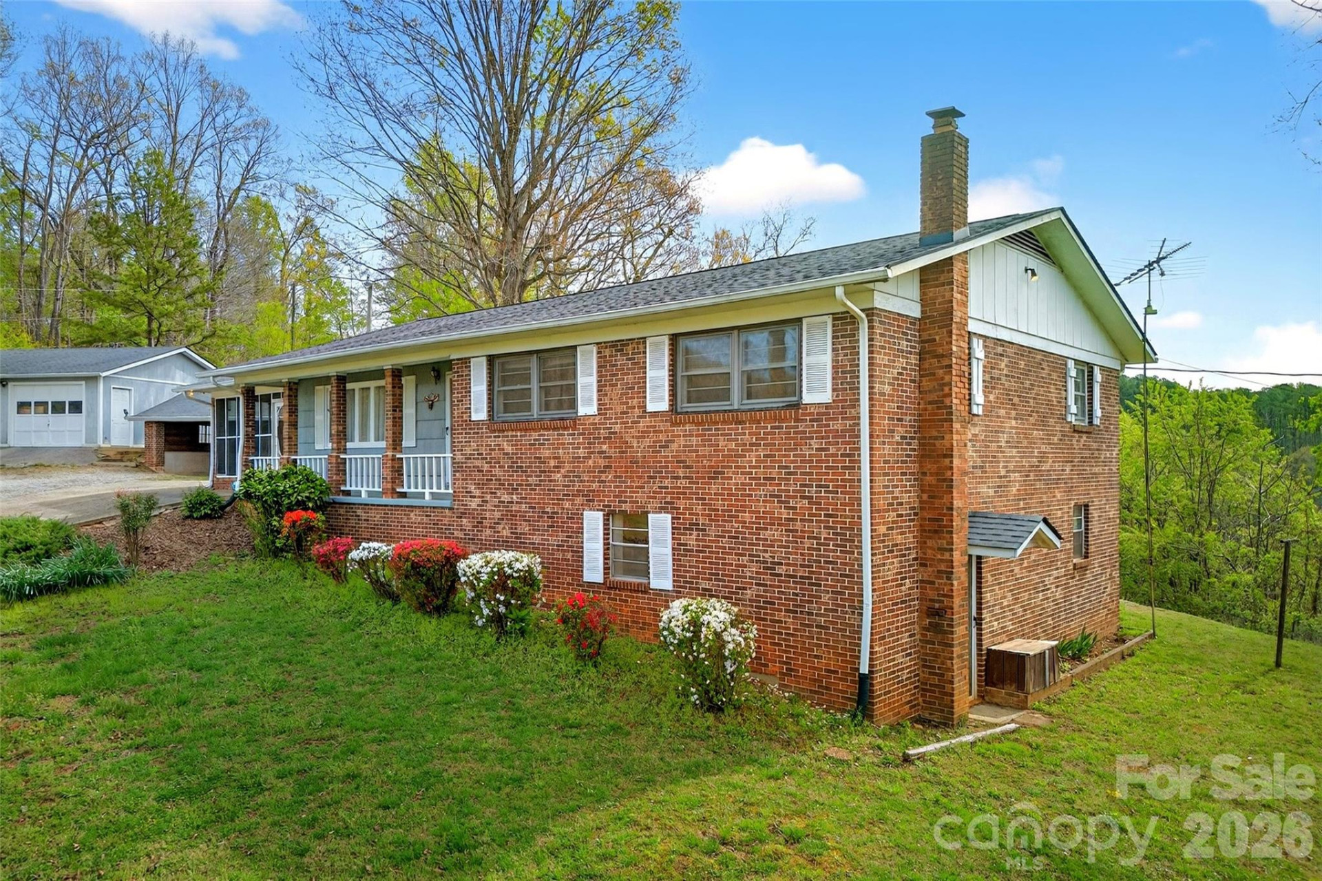 82 Landis Road - Photo 2