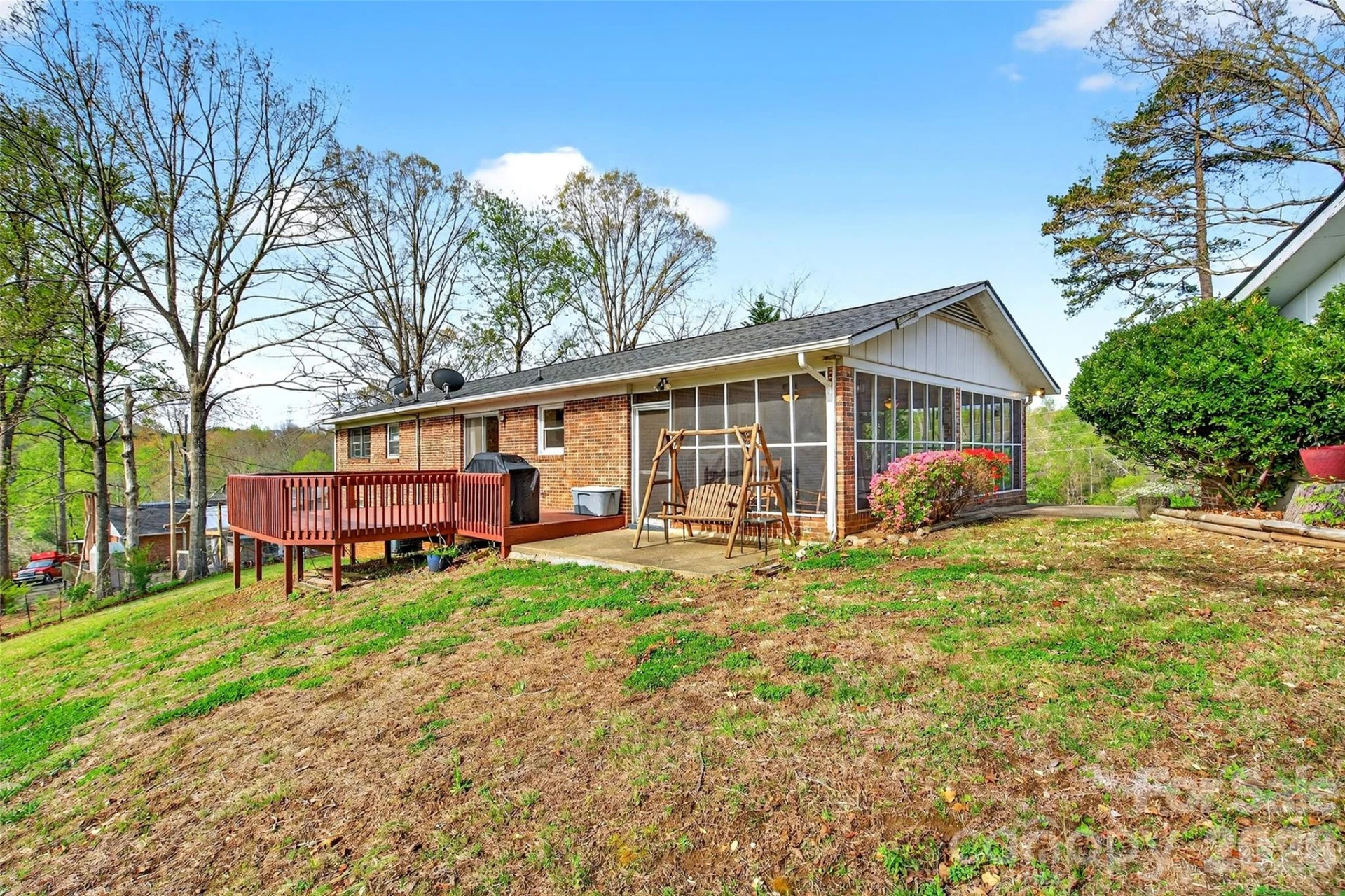 82 Landis Road - Photo 4