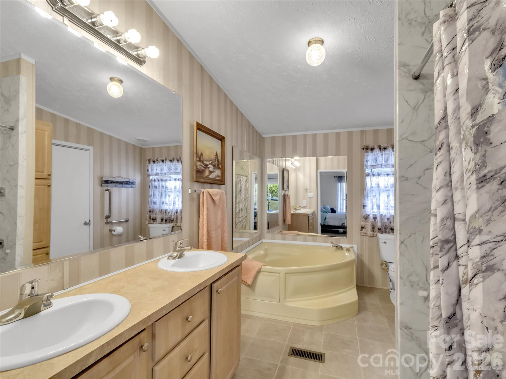 233 Fourth Street - Photo 20