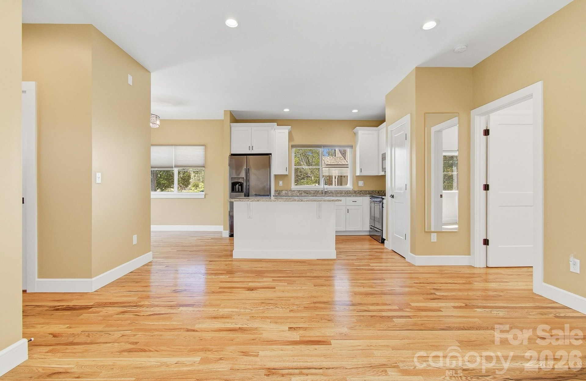 180 Moody Avenue - Photo 15