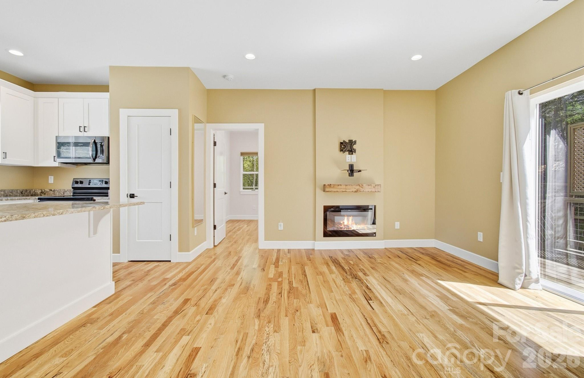 180 Moody Avenue - Photo 19