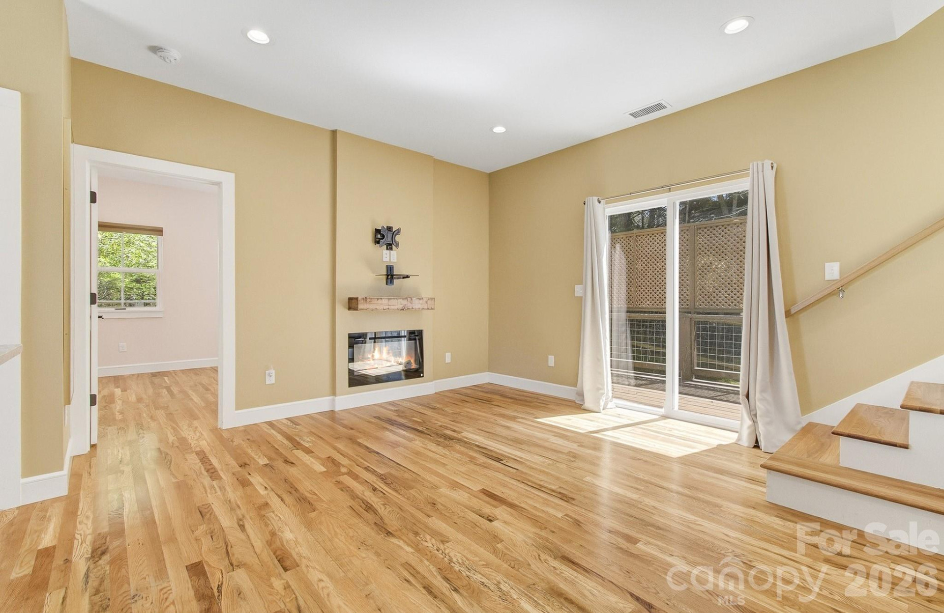 180 Moody Avenue - Photo 21