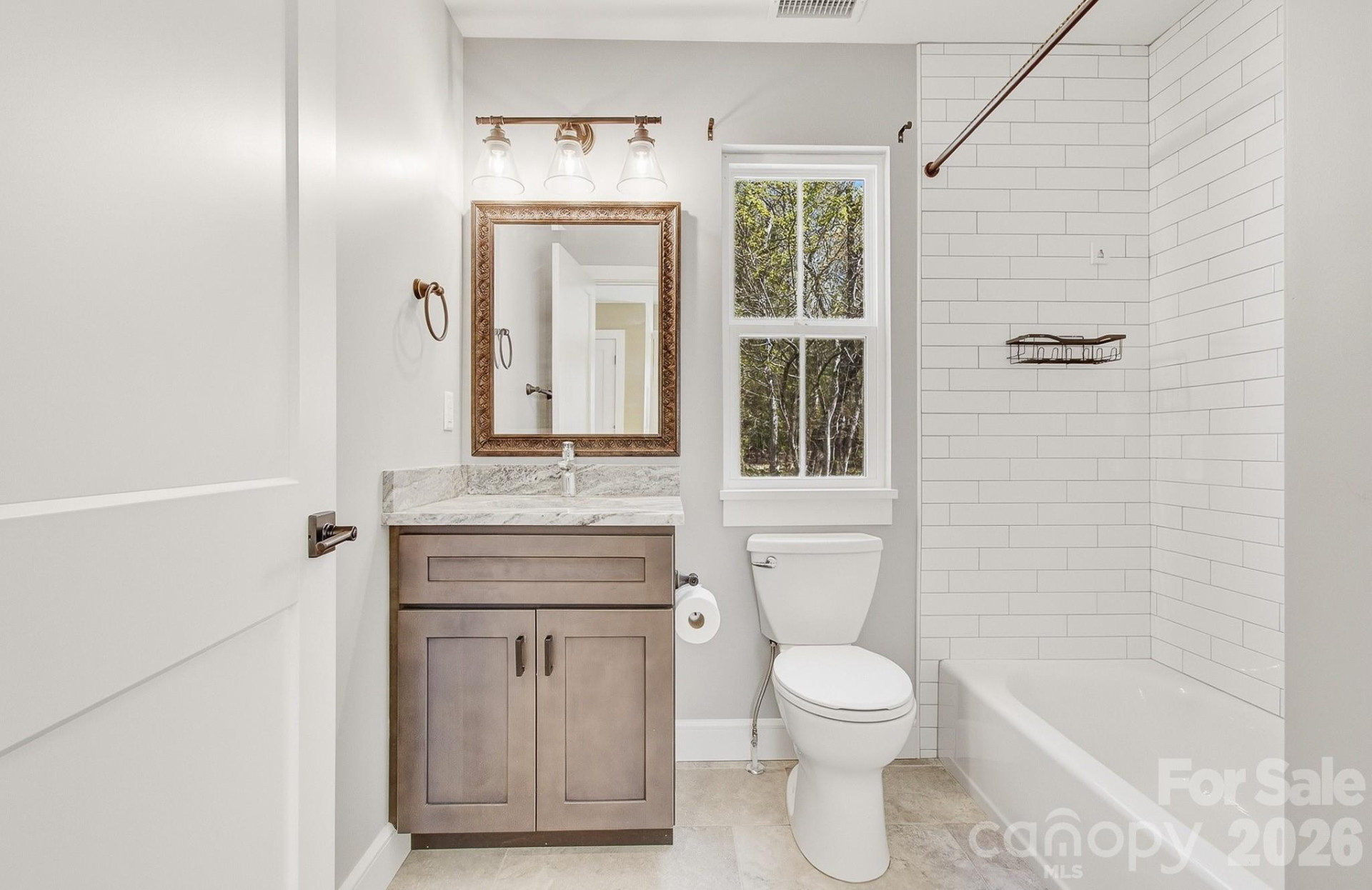 180 Moody Avenue - Photo 28