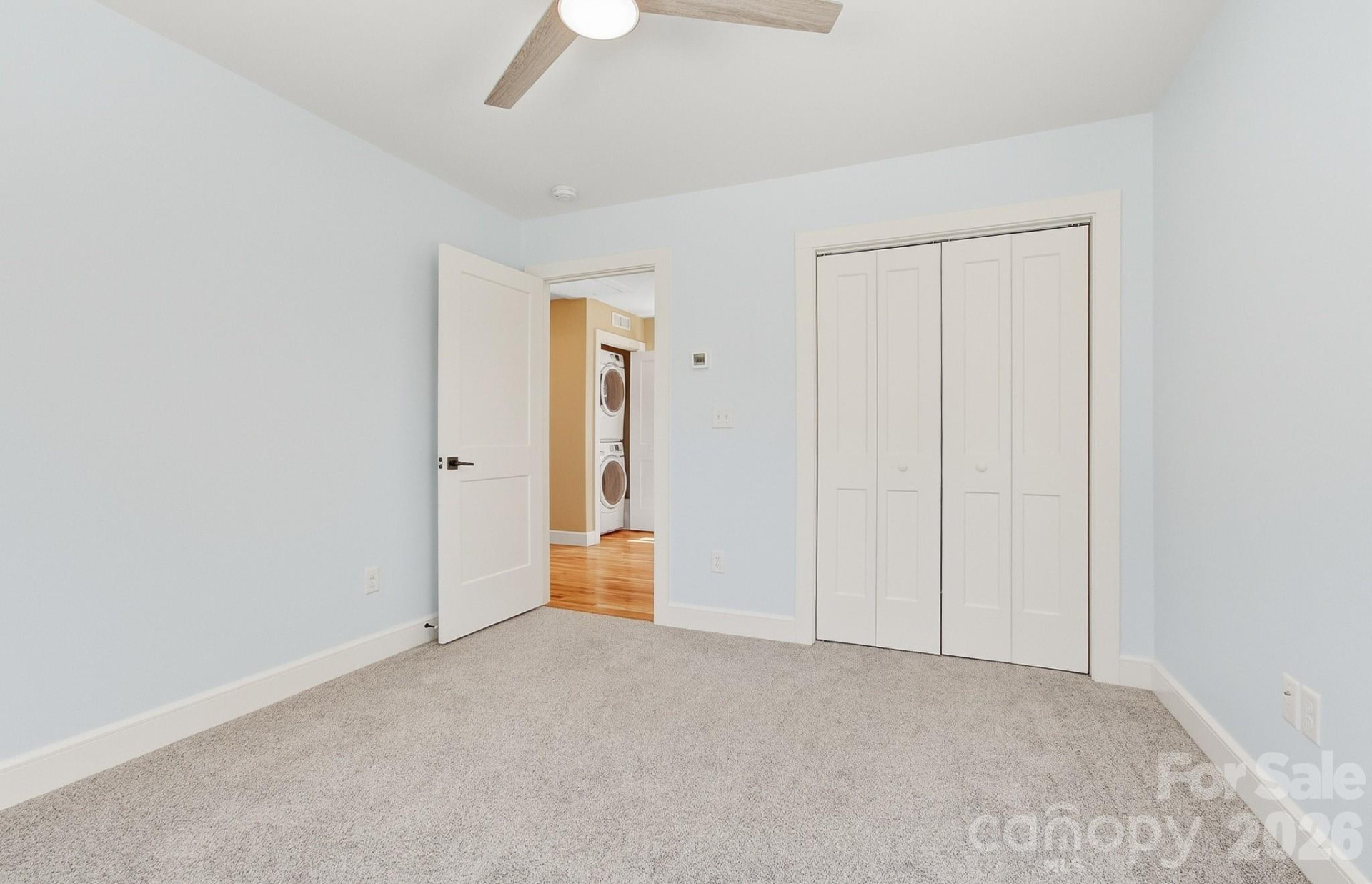 180 Moody Avenue - Photo 32