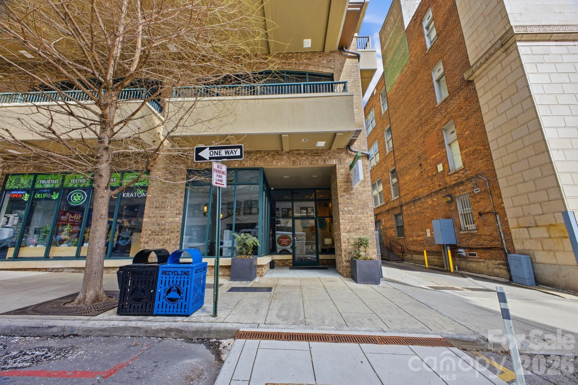 21 Battery Park Avenue #307
