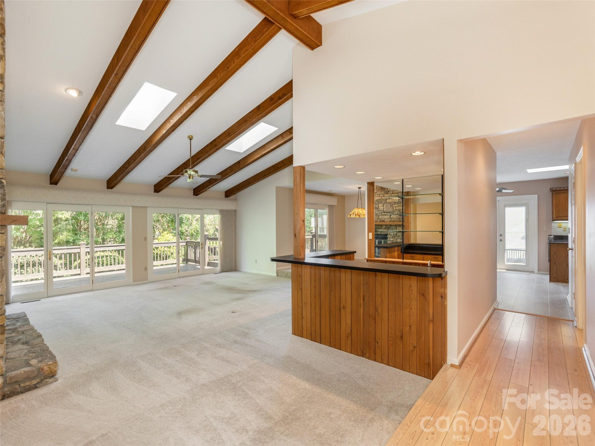 504 Crooked Creek Road - Photo 4