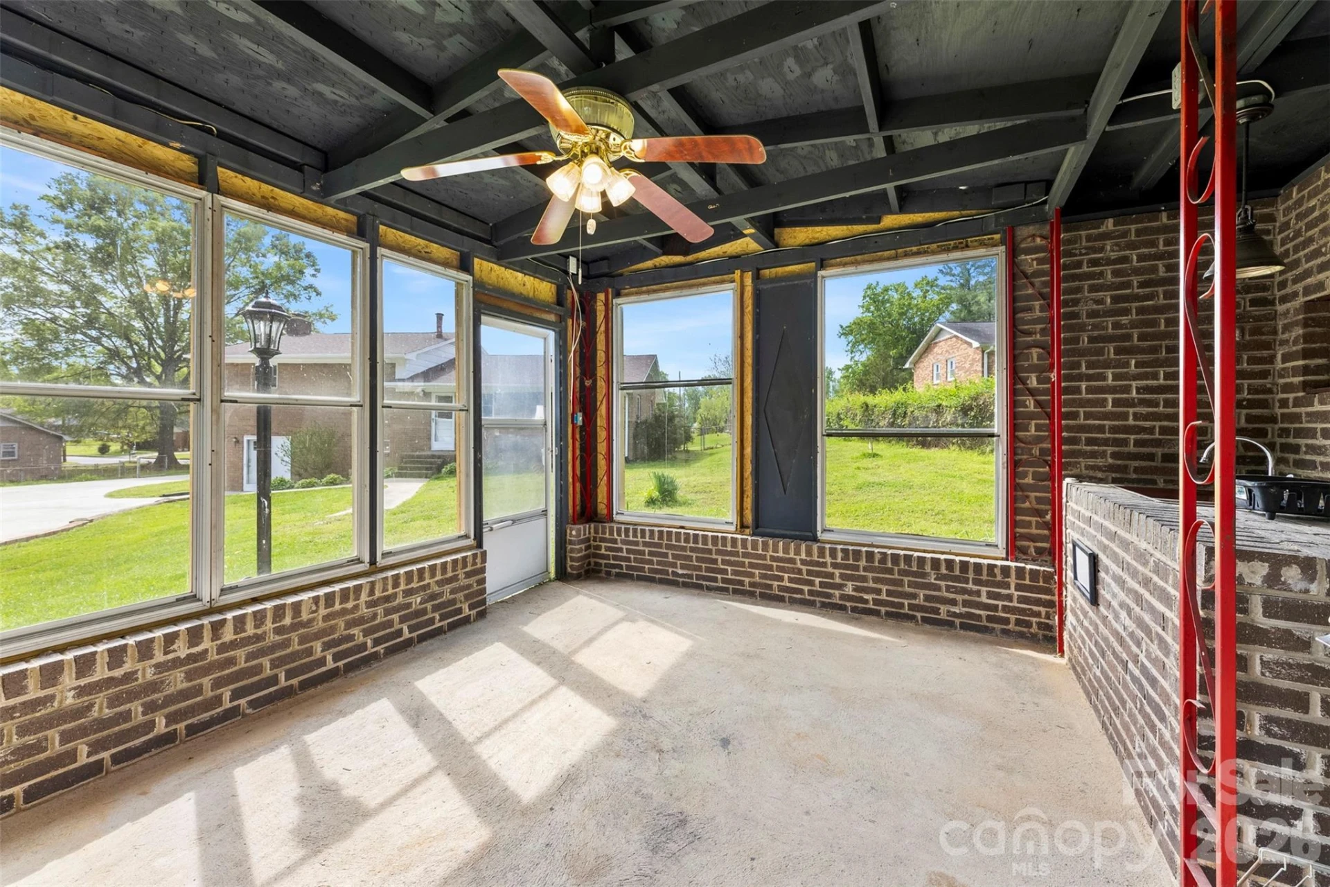 2200 Simmons Street - Photo 28