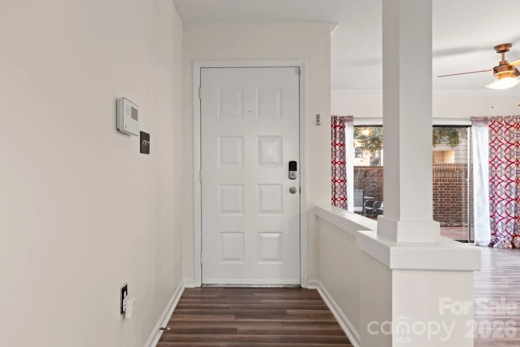212 10th Street - Photo 2