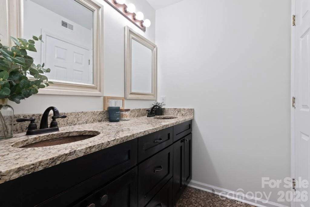 212 10th Street - Photo 11
