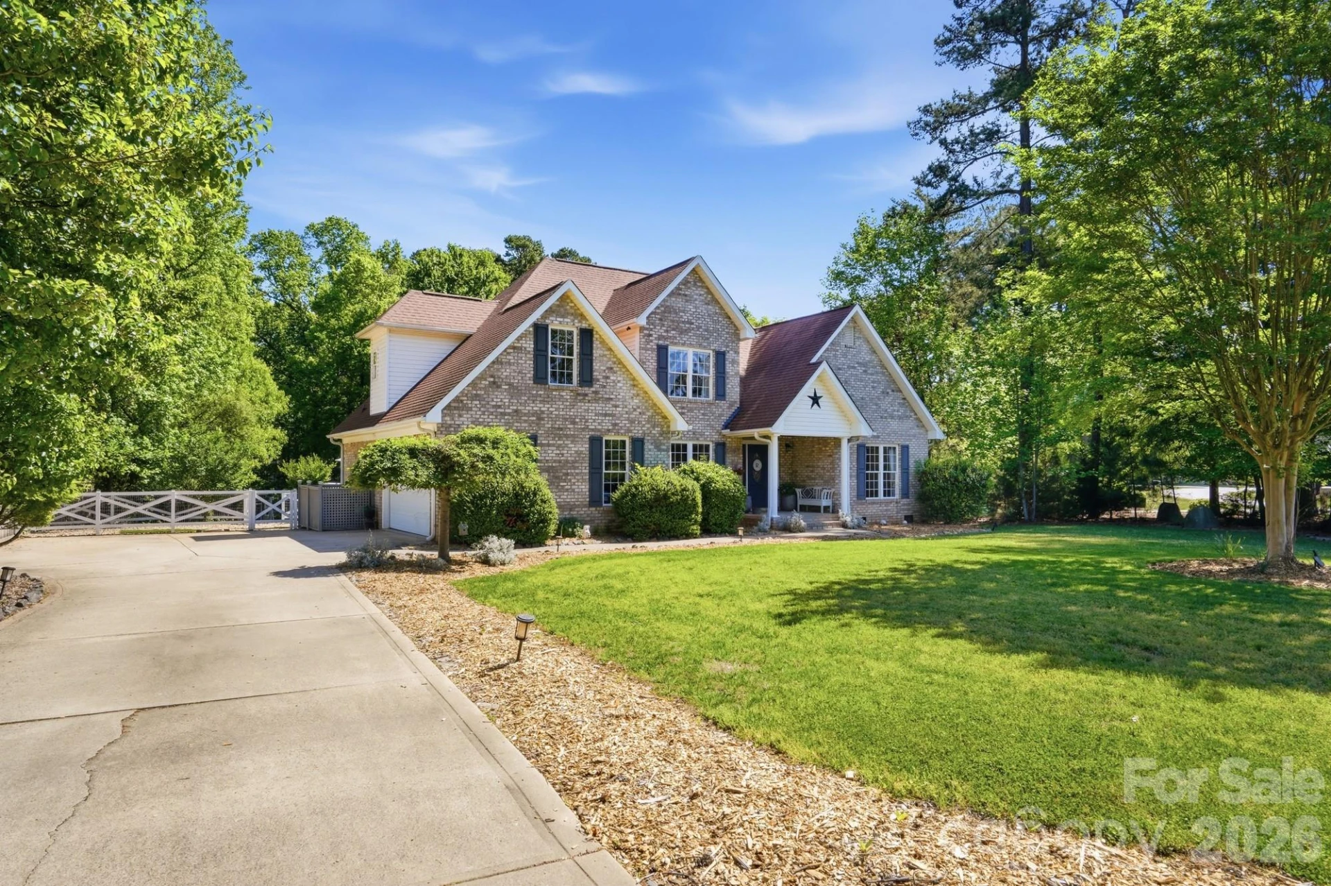 104 Ardmore Place - Photo 3