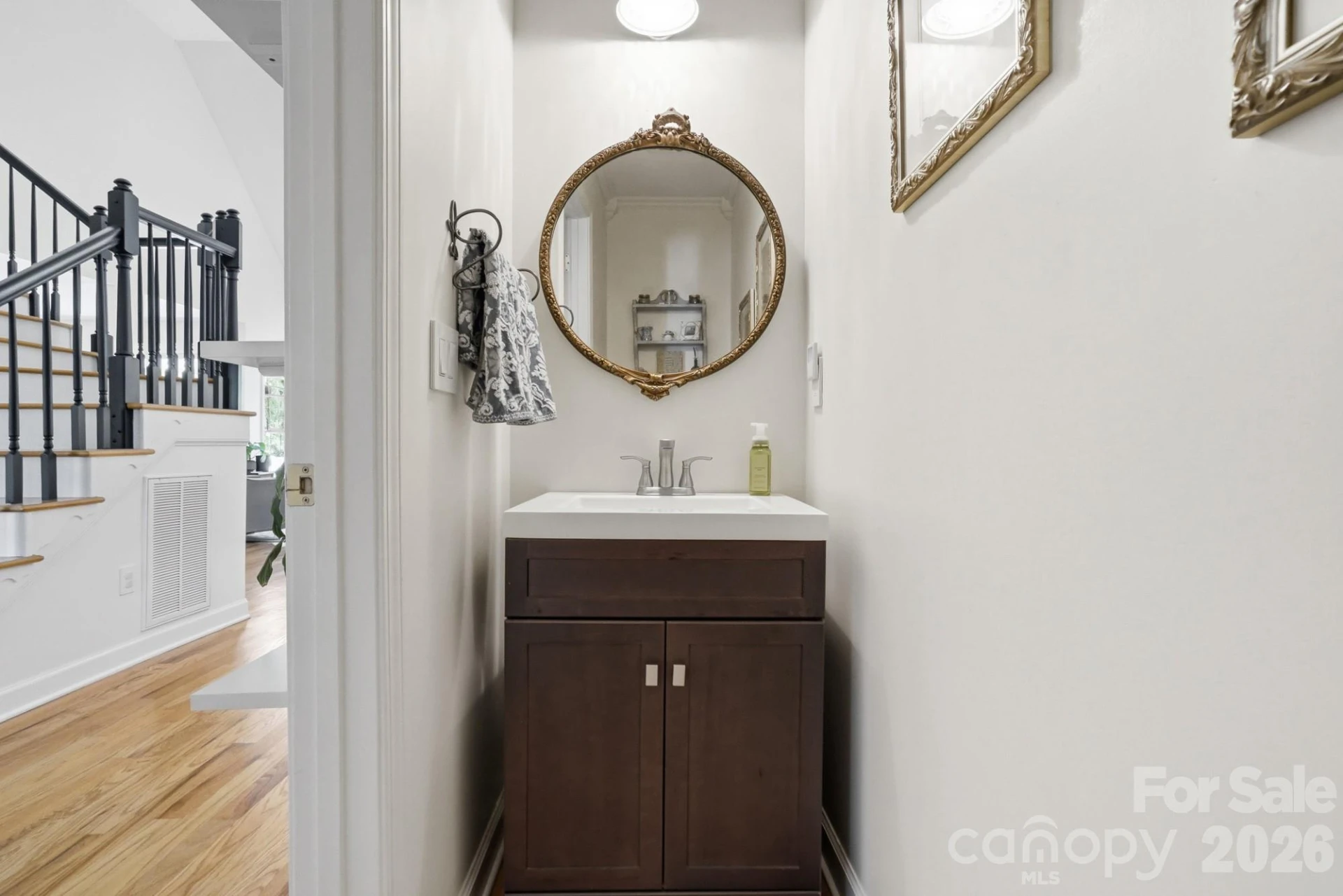 104 Ardmore Place - Photo 10