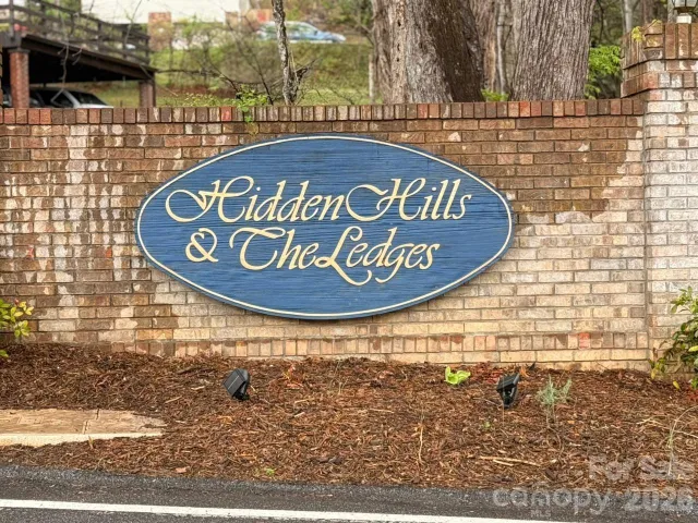 000 Ridgeview Drive, Hendersonville, NC, 28791