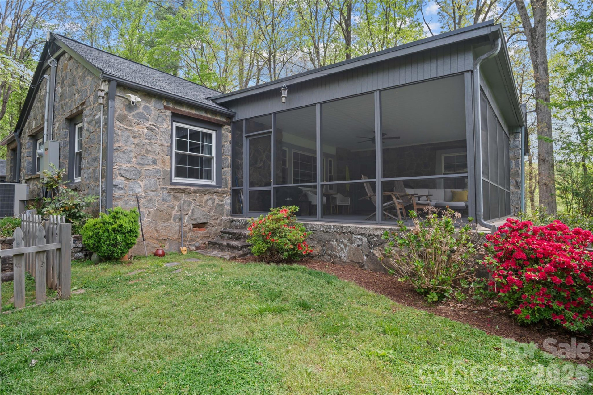 100 Woodmere Drive - Photo 11